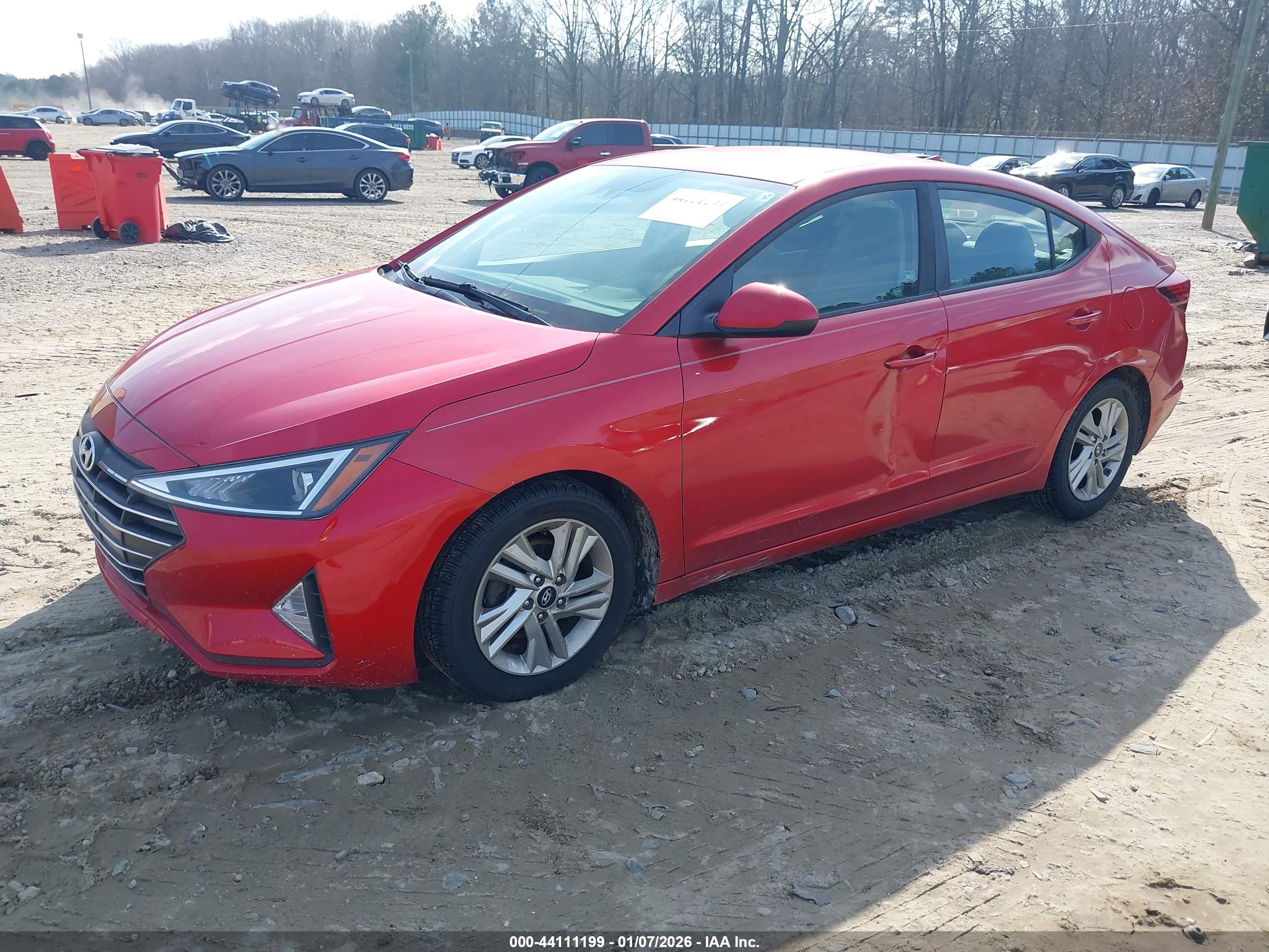 HYUNDAI ELANTRA image 2