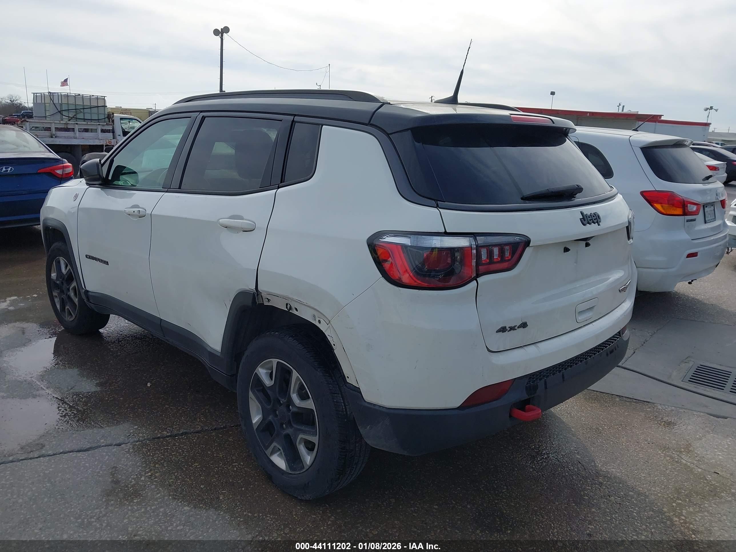 JEEP COMPASS image 3