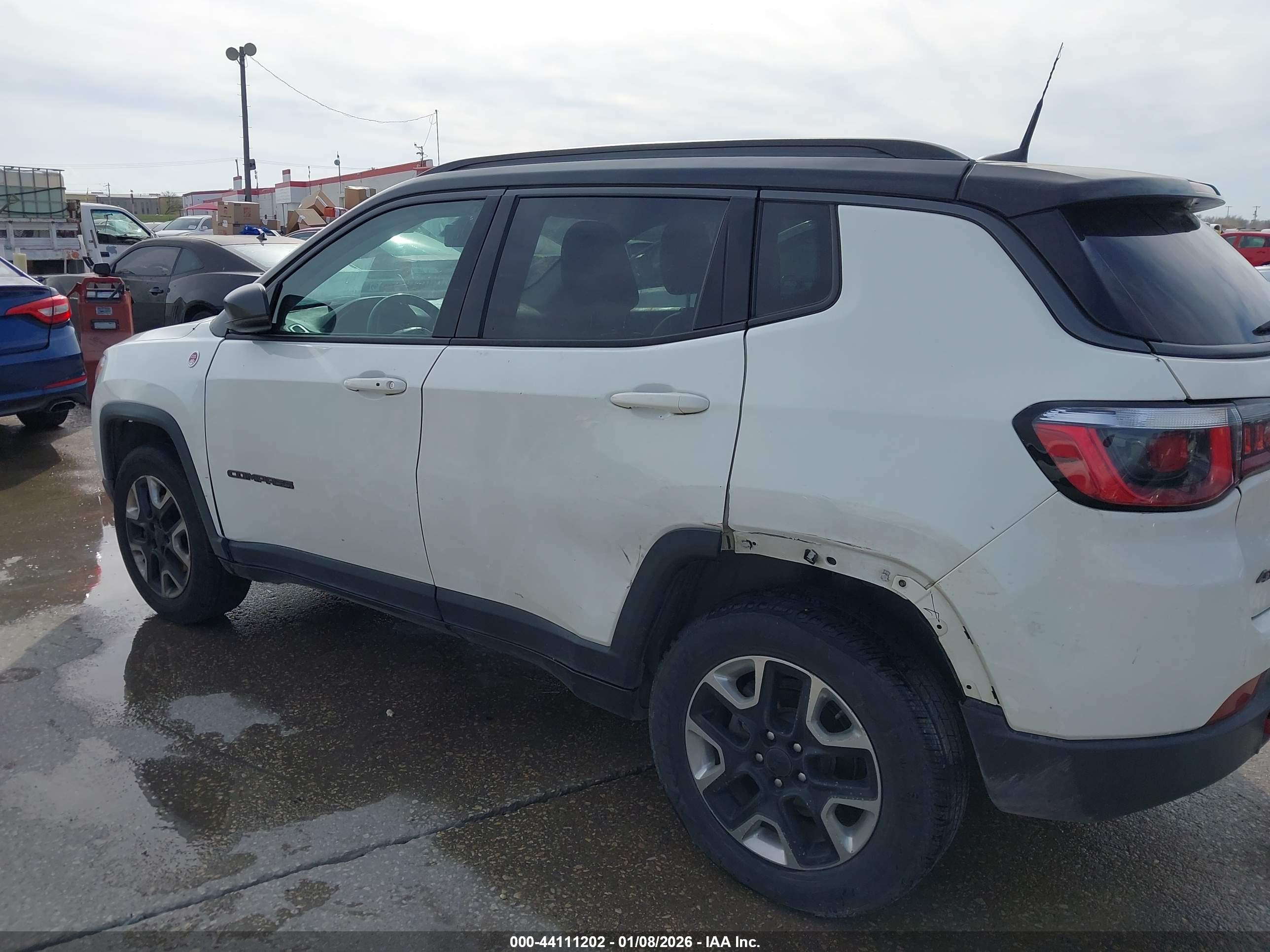 JEEP COMPASS image 6