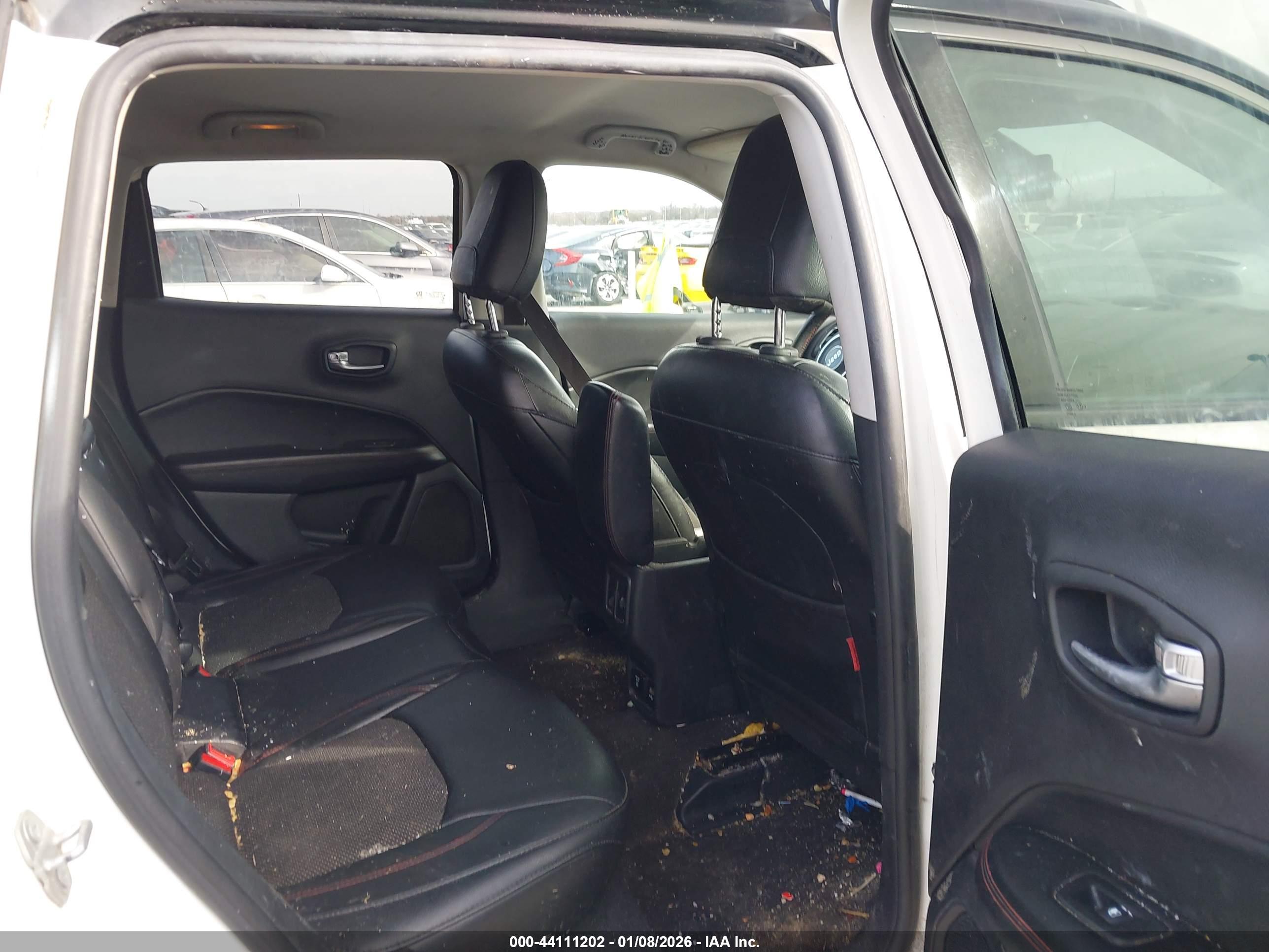 JEEP COMPASS image 8