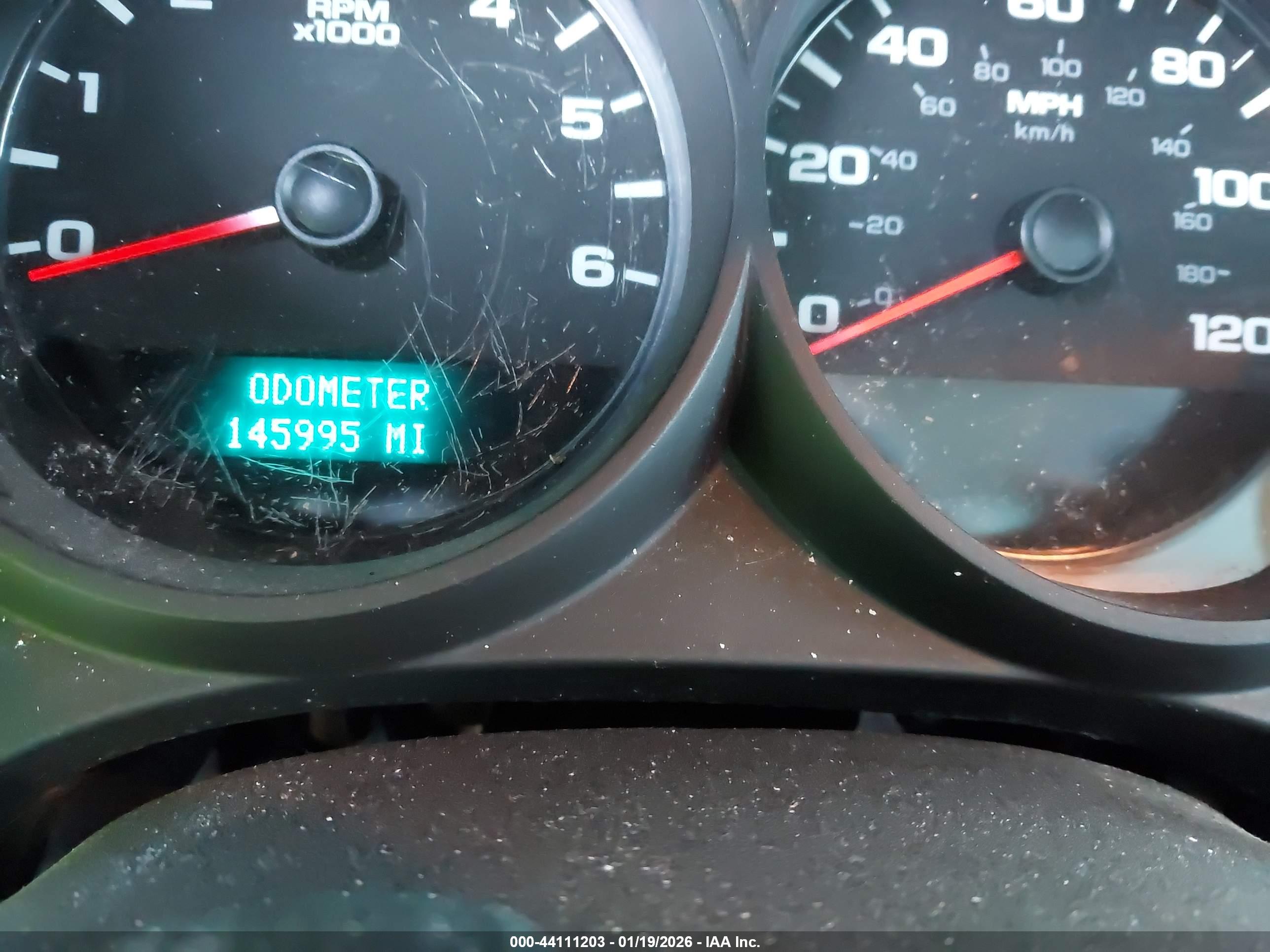CHEVROLET SILVERADO image 7