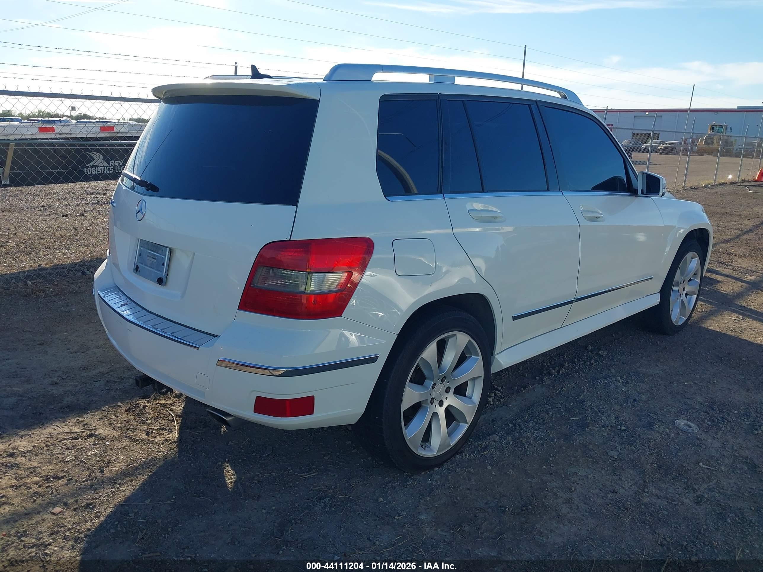 MERCEDES-BENZ GLK image 4