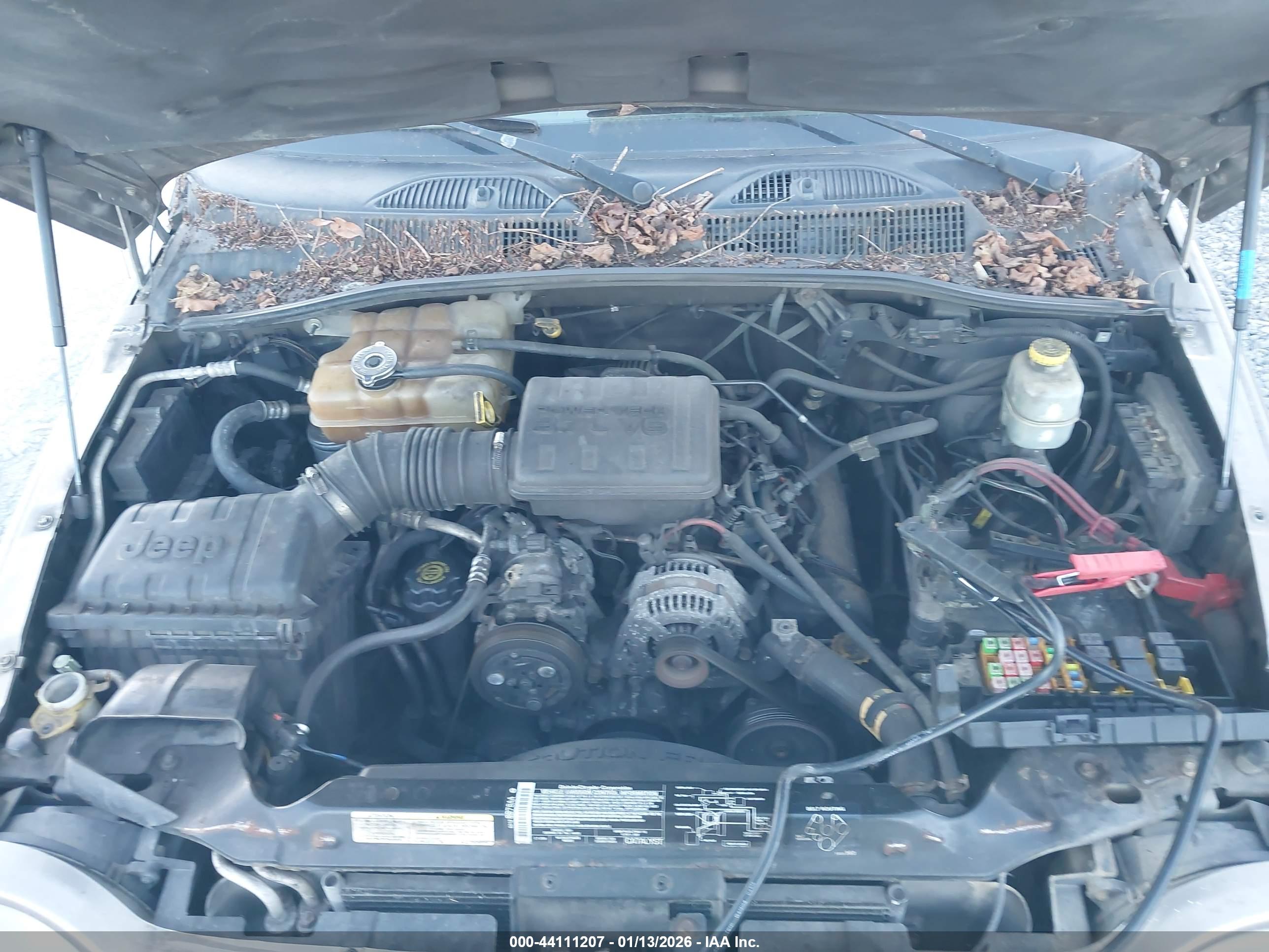 JEEP LIBERTY image 10