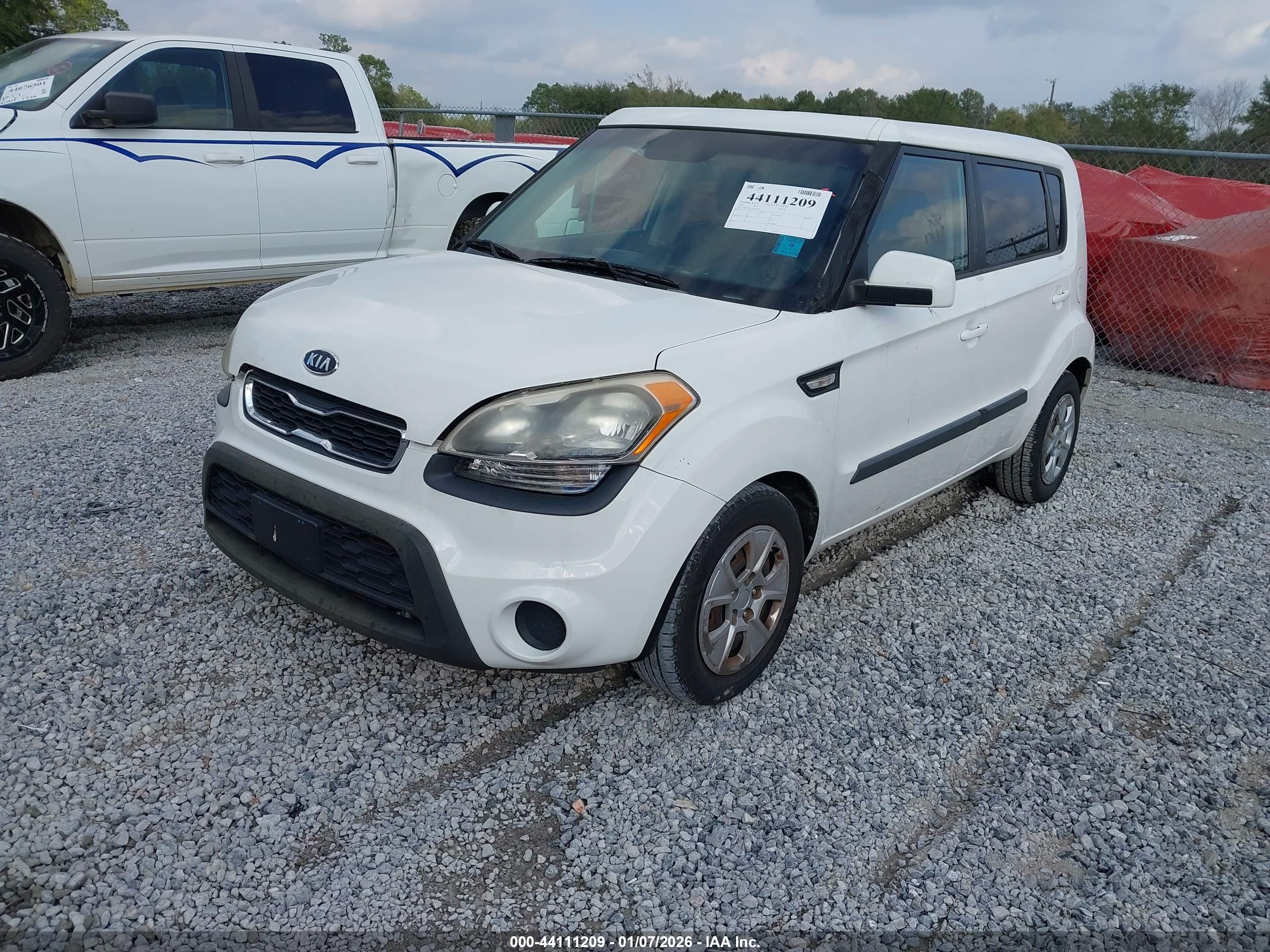 KIA SOUL image 2