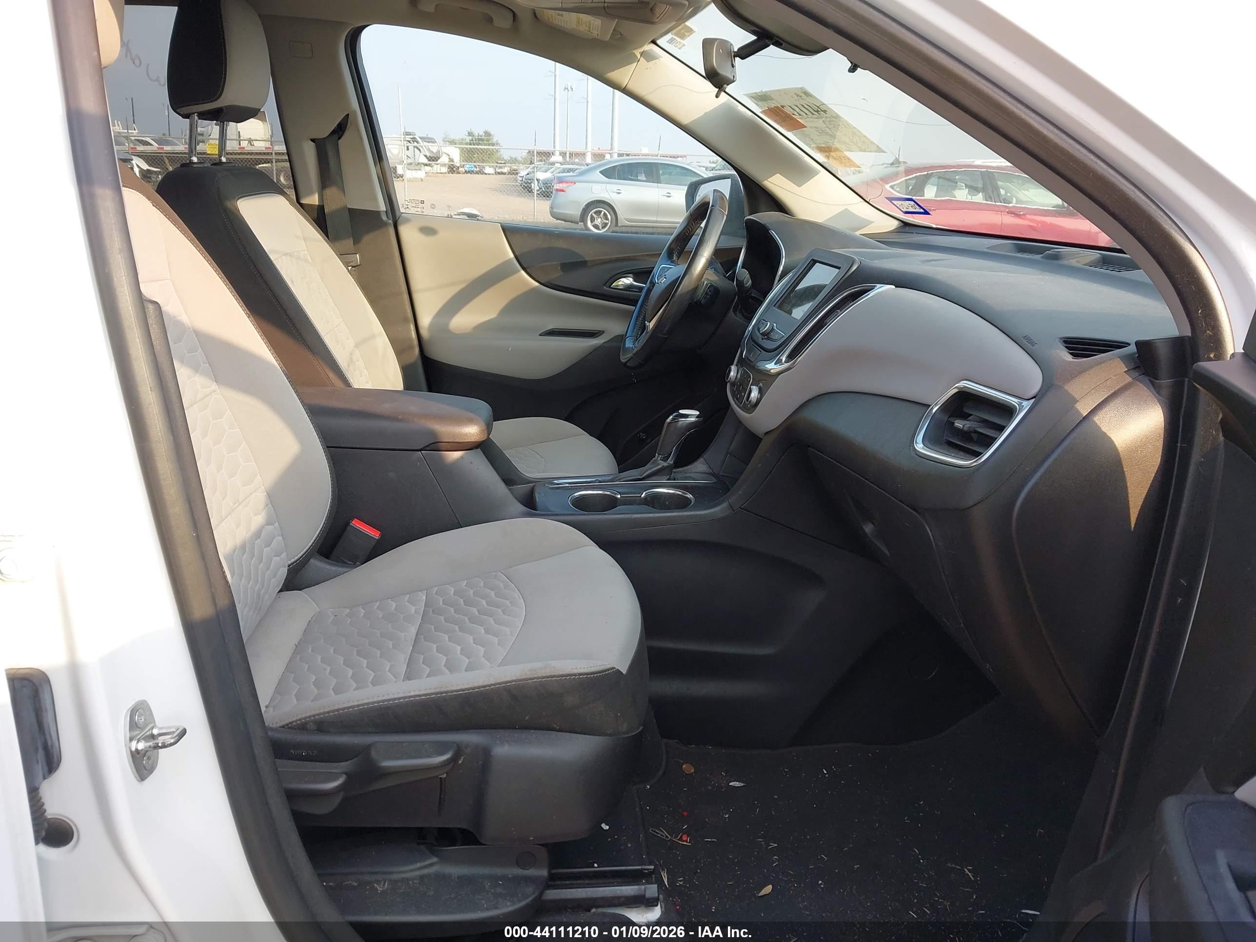CHEVROLET EQUINOX image 5