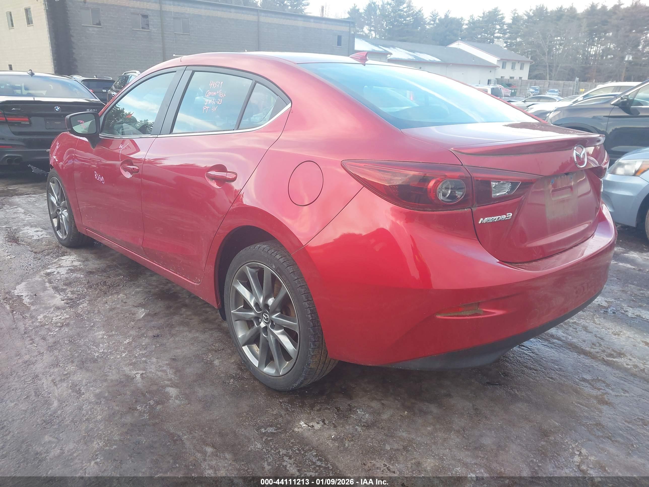 MAZDA MAZDA3 image 3