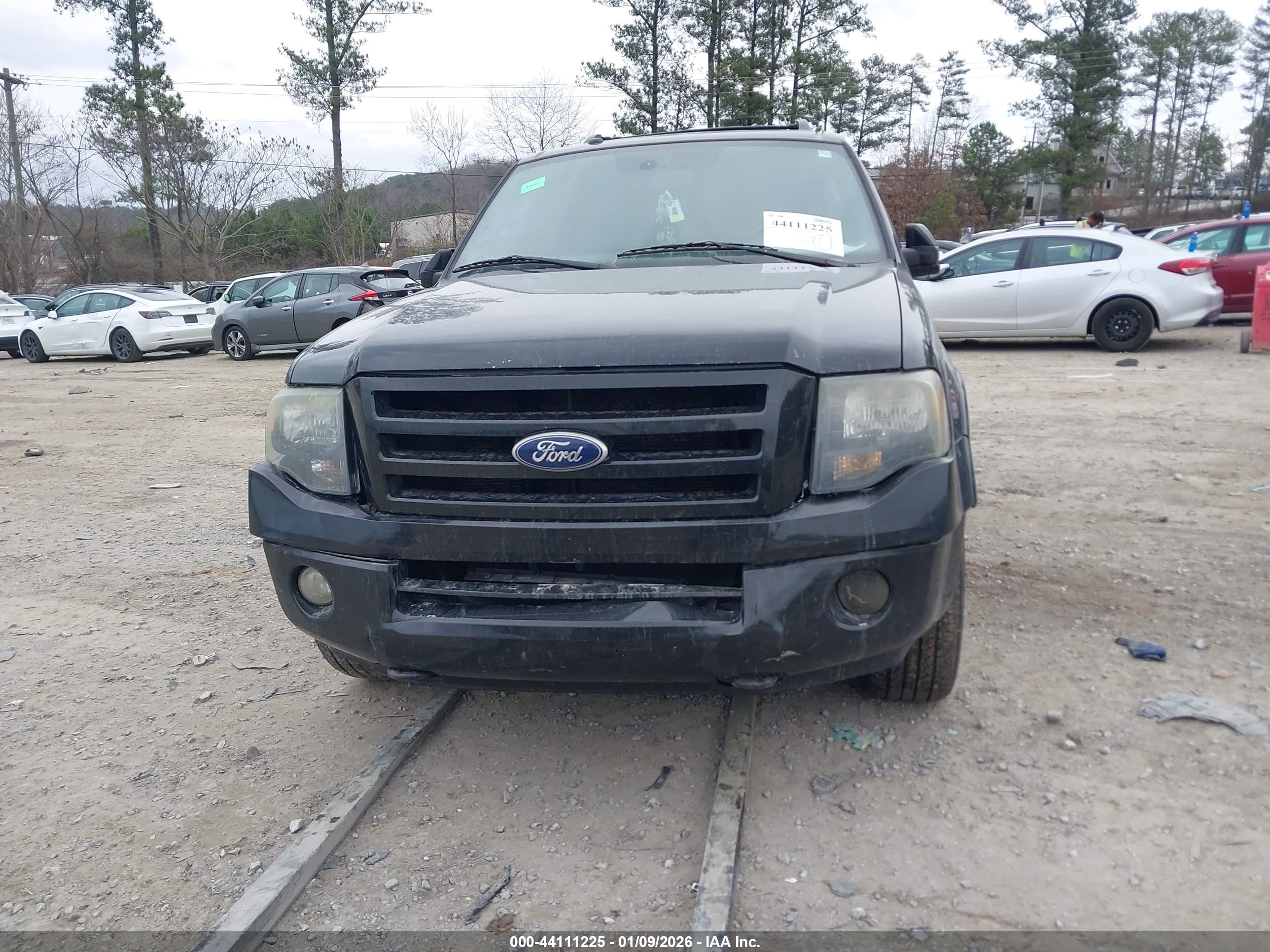 FORD EXPEDITION image 6