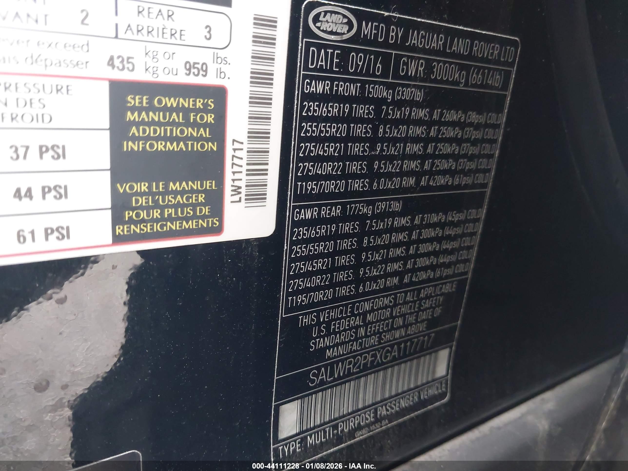 LAND ROVER image 9