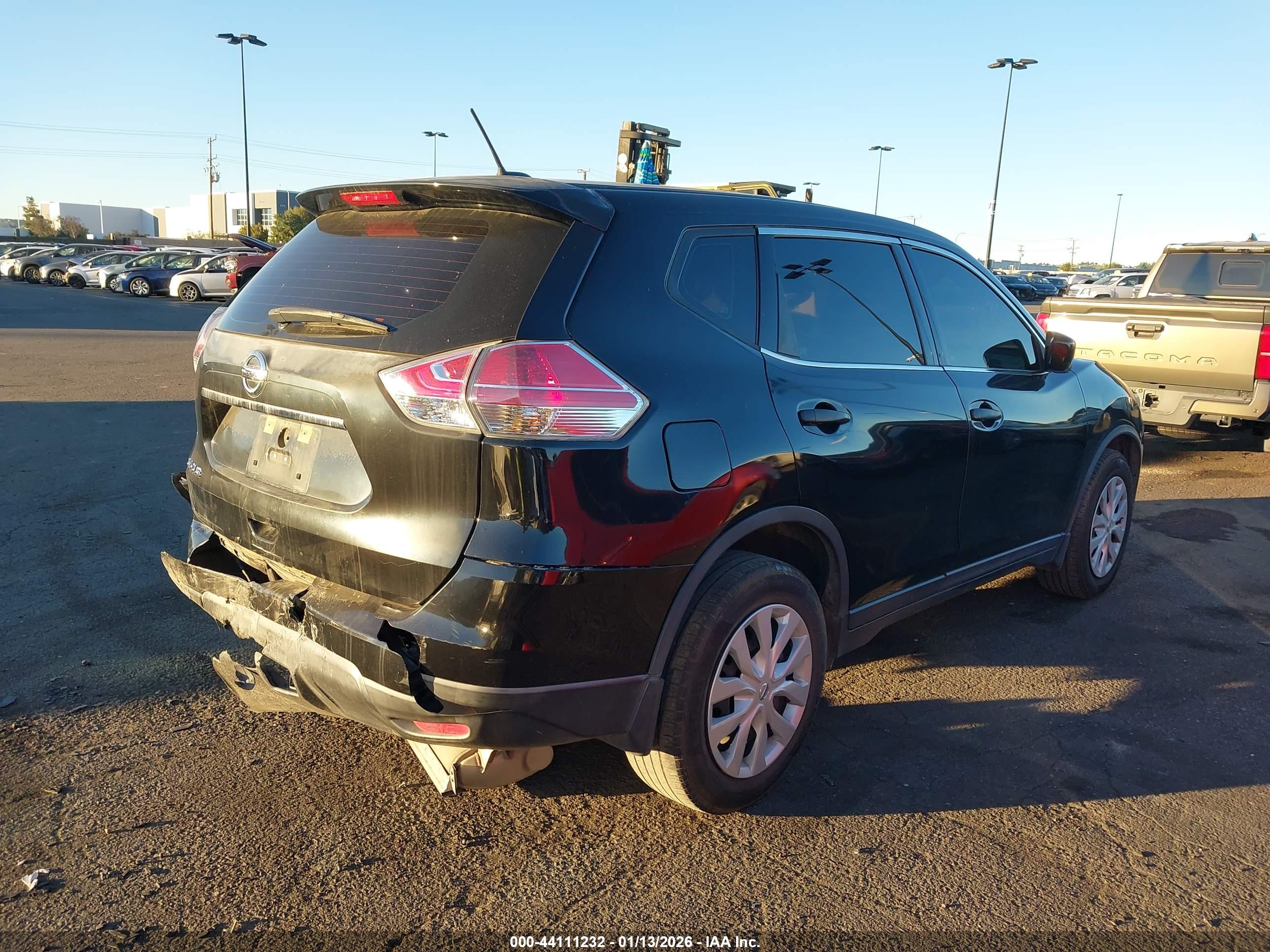 NISSAN ROGUE image 4