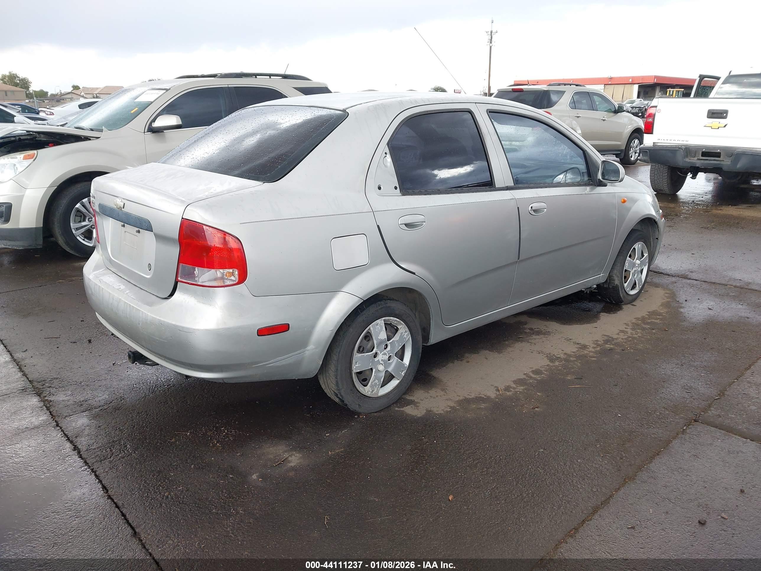 CHEVROLET AVEO image 4