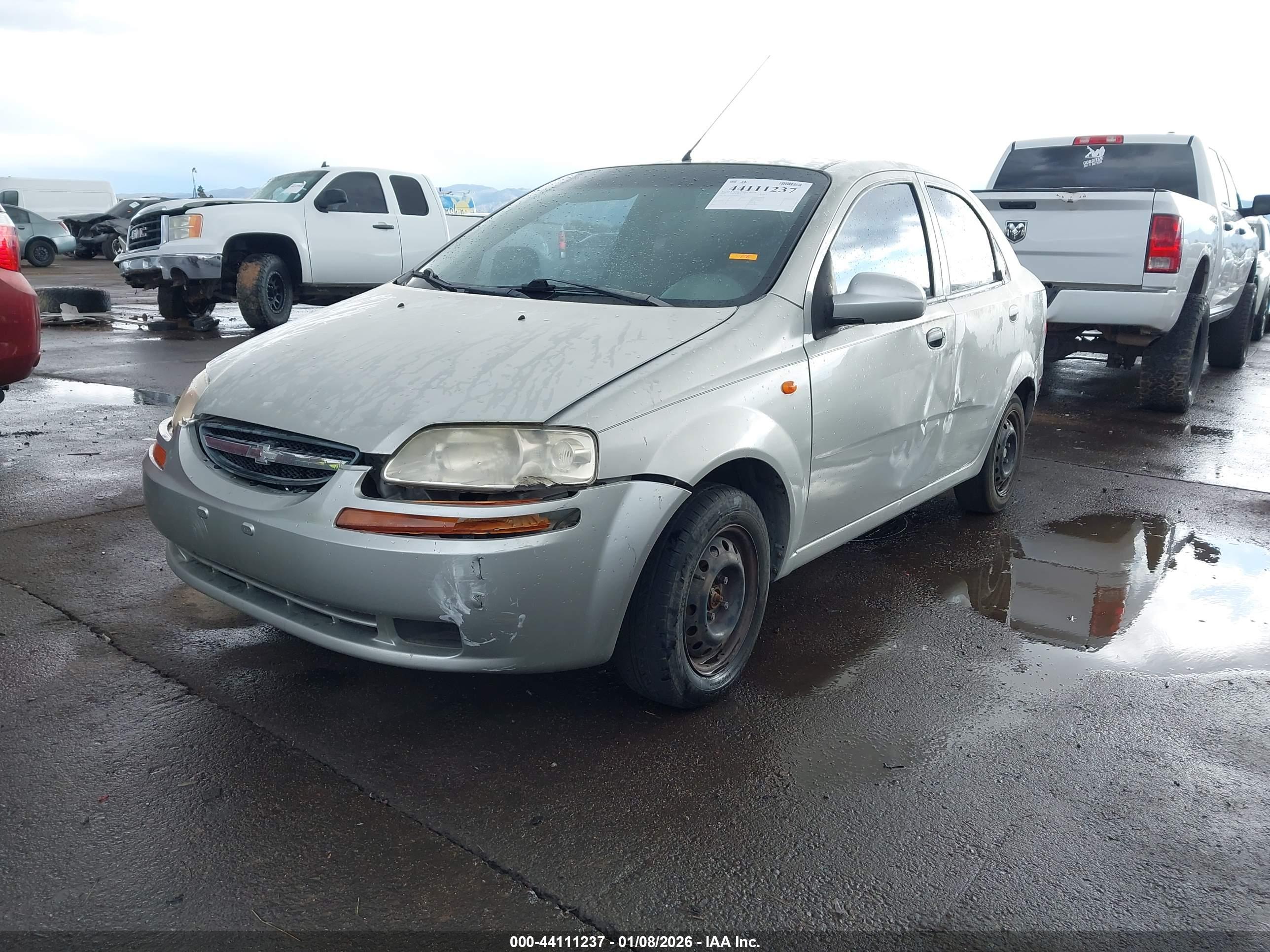 CHEVROLET AVEO image 6