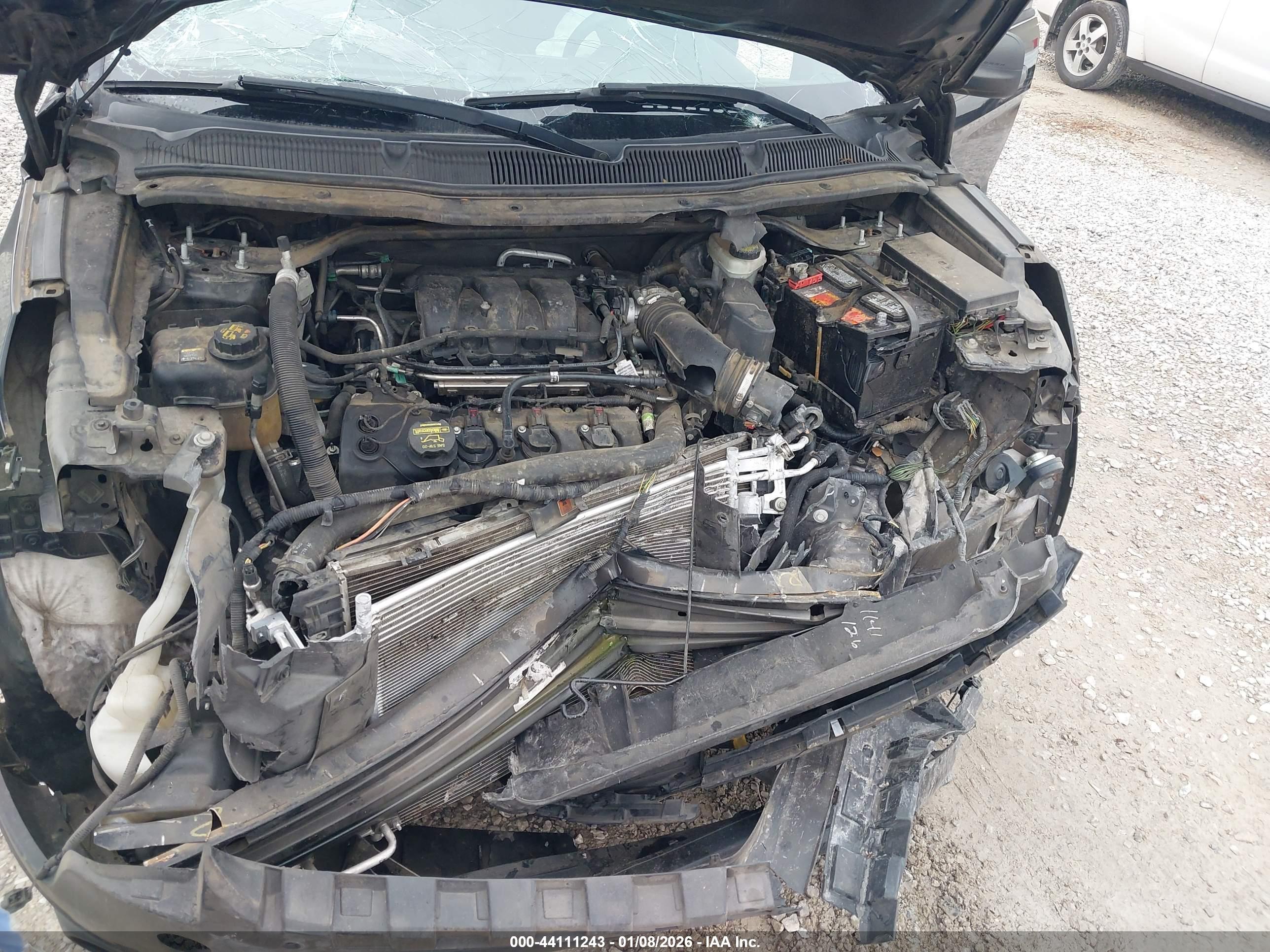 FORD EXPLORER image 10