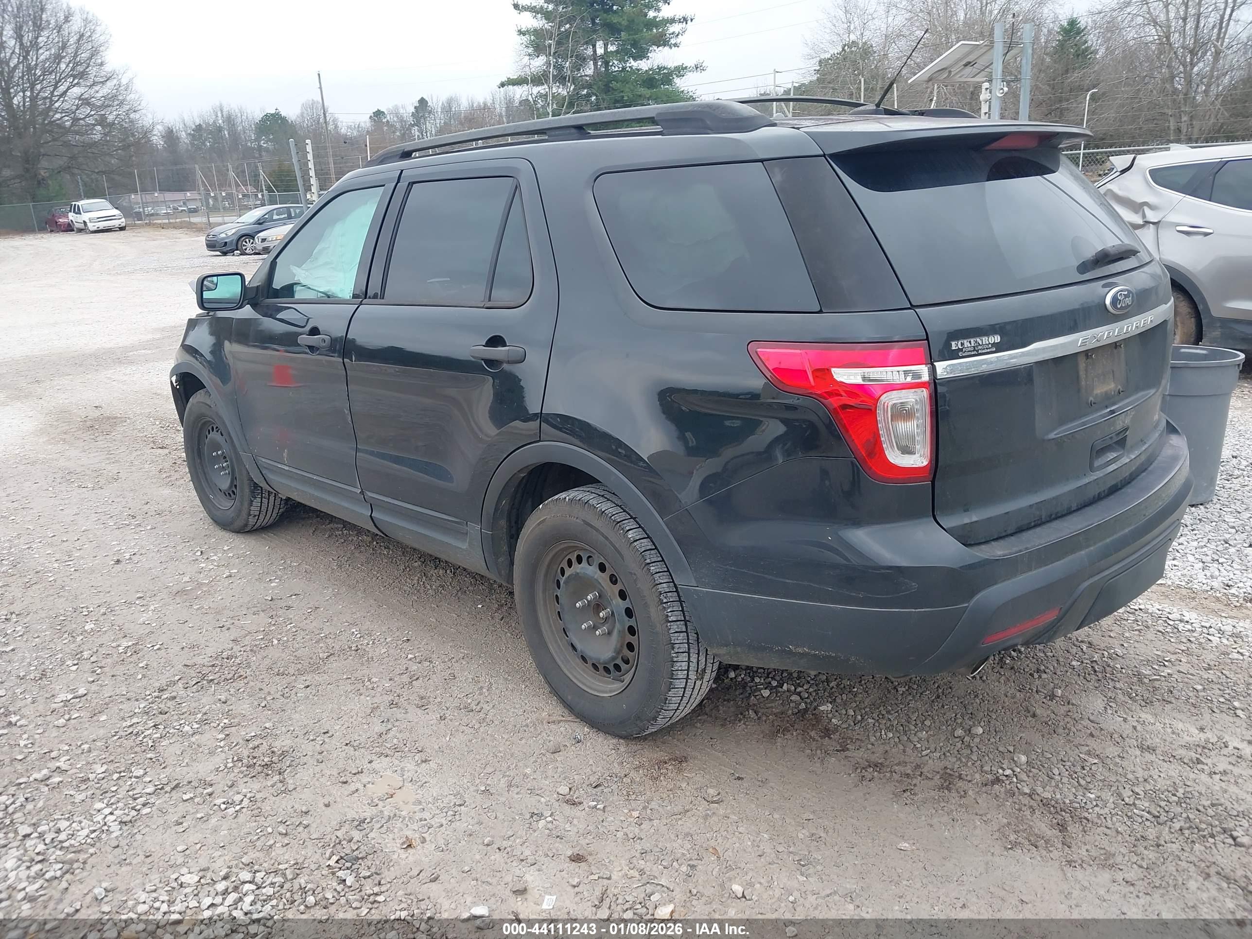 FORD EXPLORER image 3