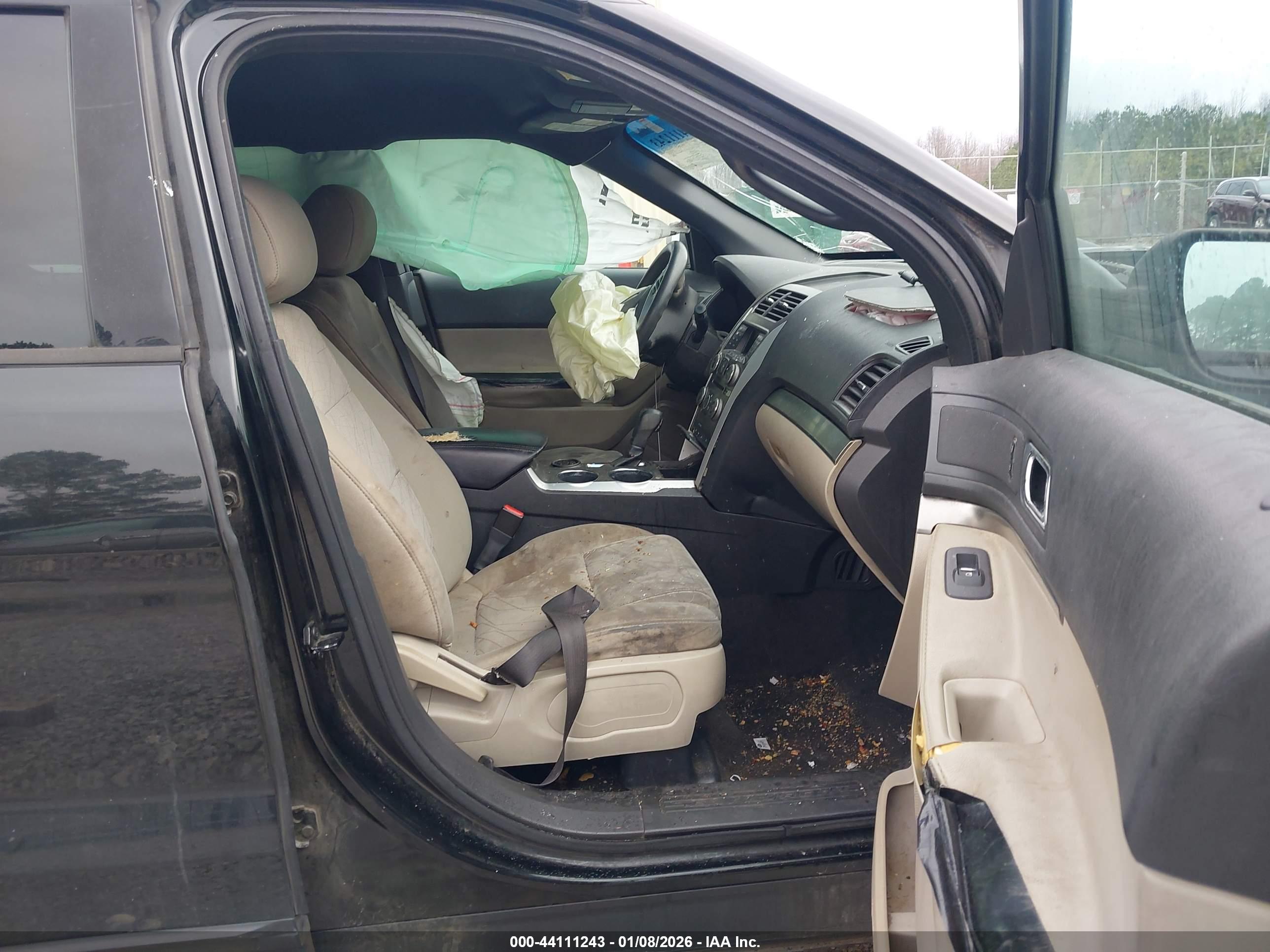 FORD EXPLORER image 5