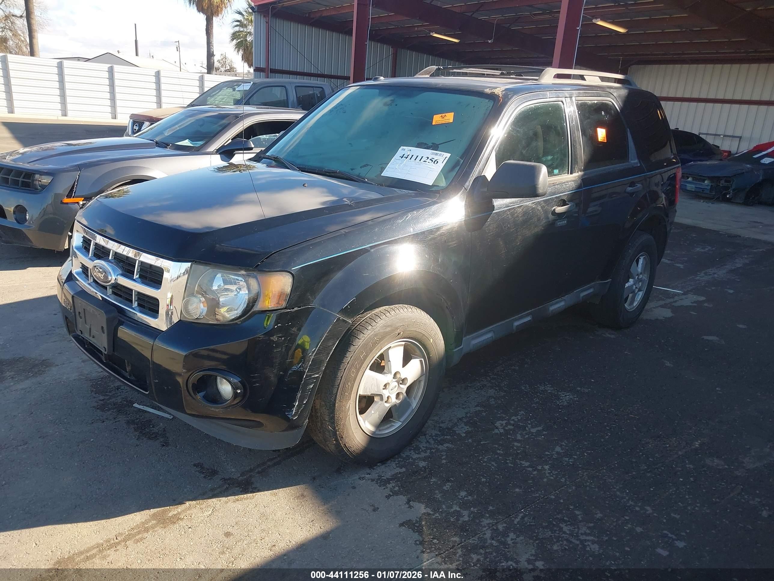 FORD ESCAPE image 2