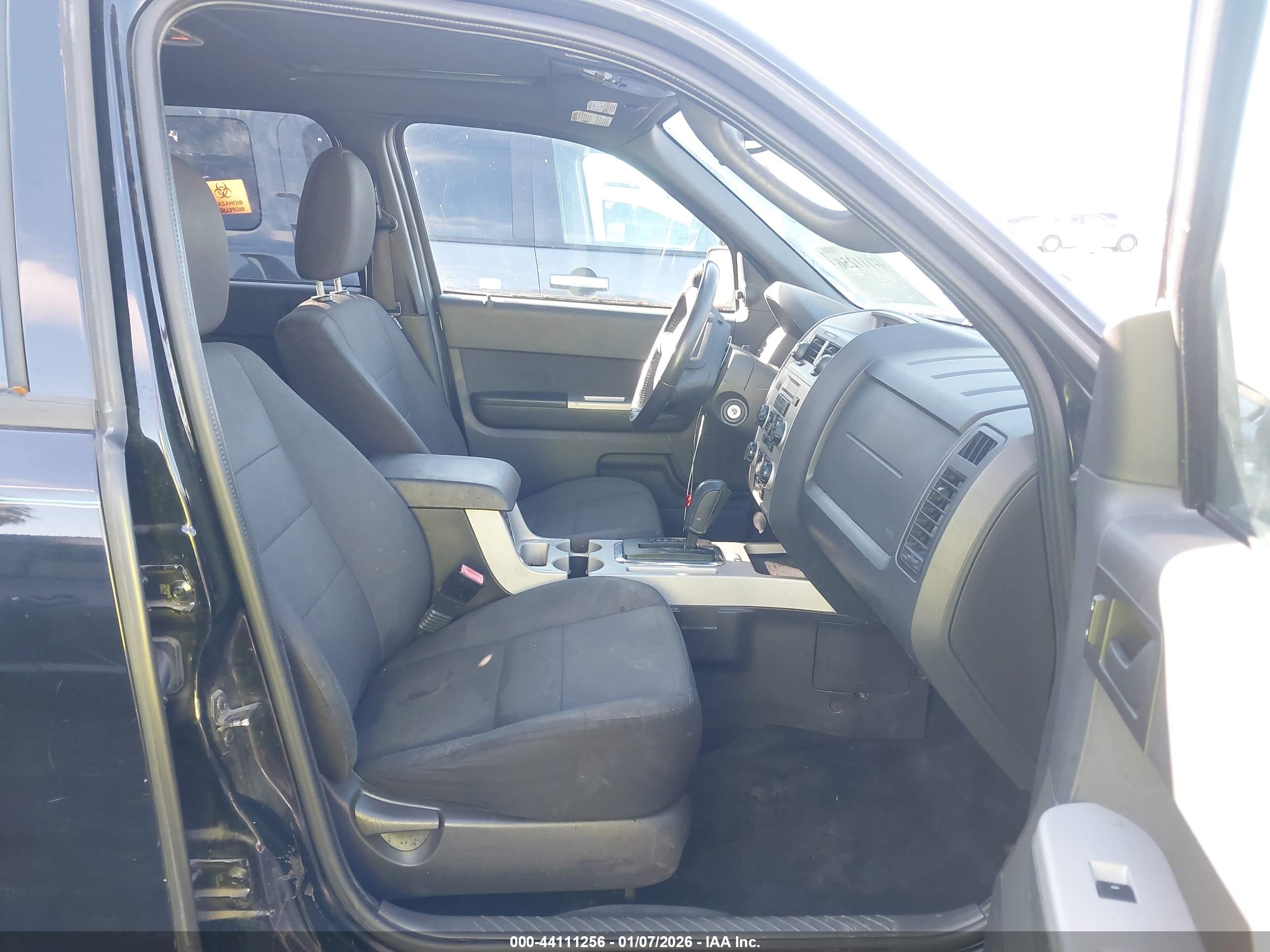 FORD ESCAPE image 5
