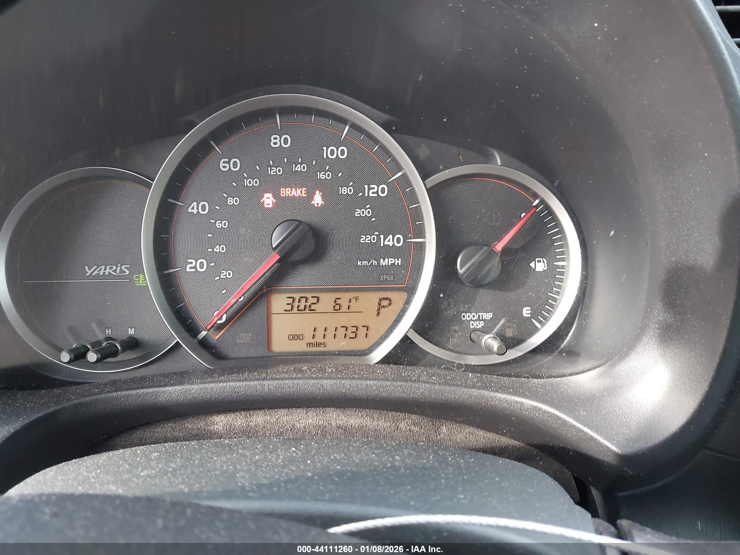 TOYOTA YARIS image 7