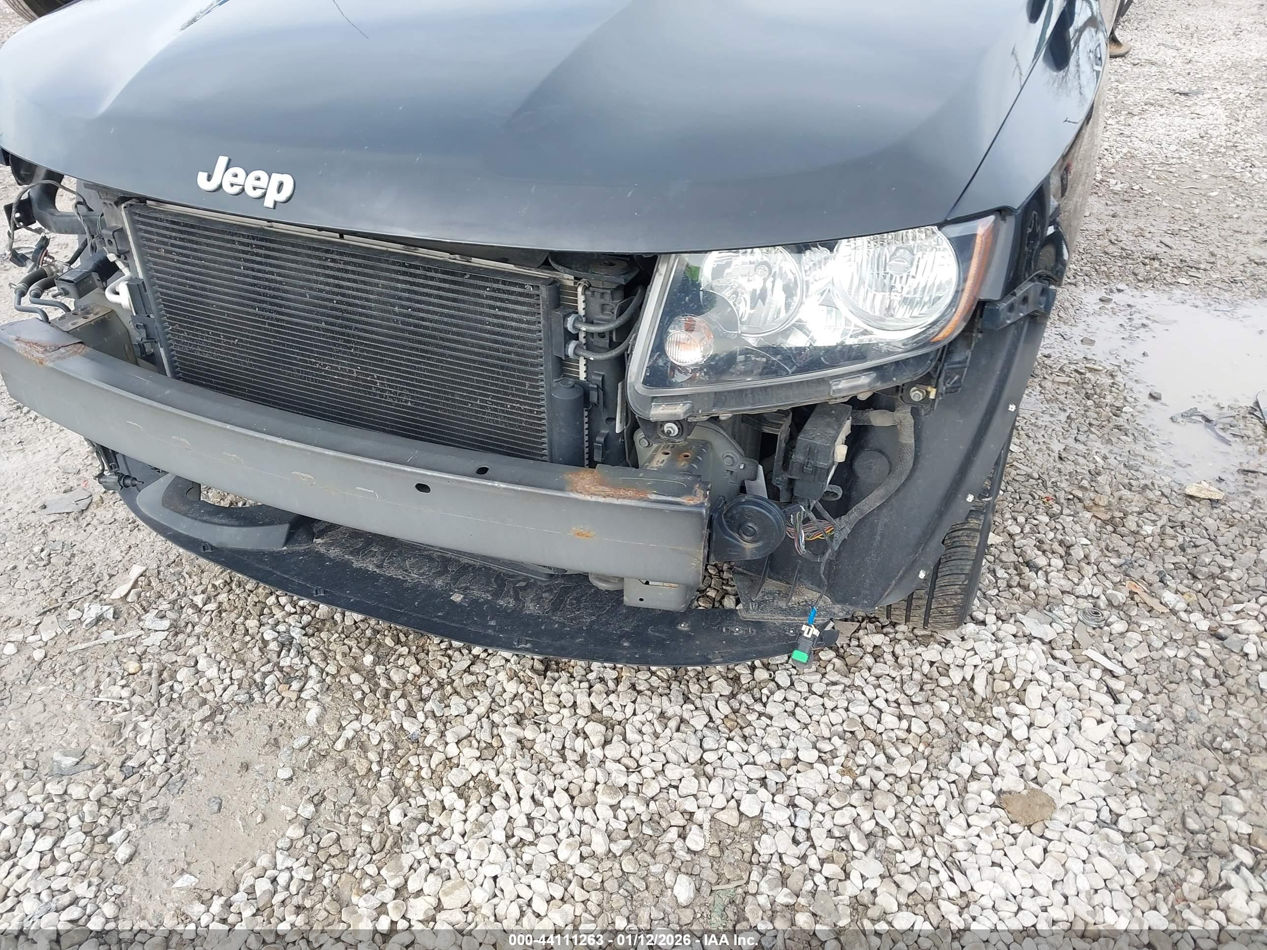 JEEP COMPASS image 6