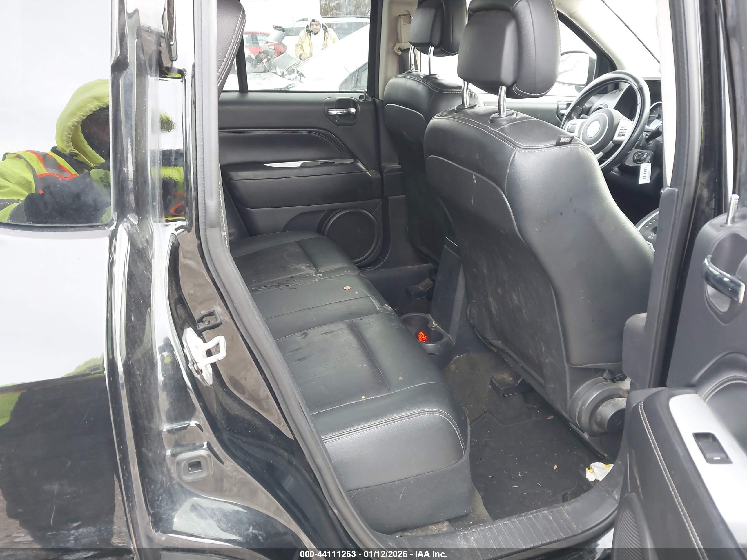 JEEP COMPASS image 8