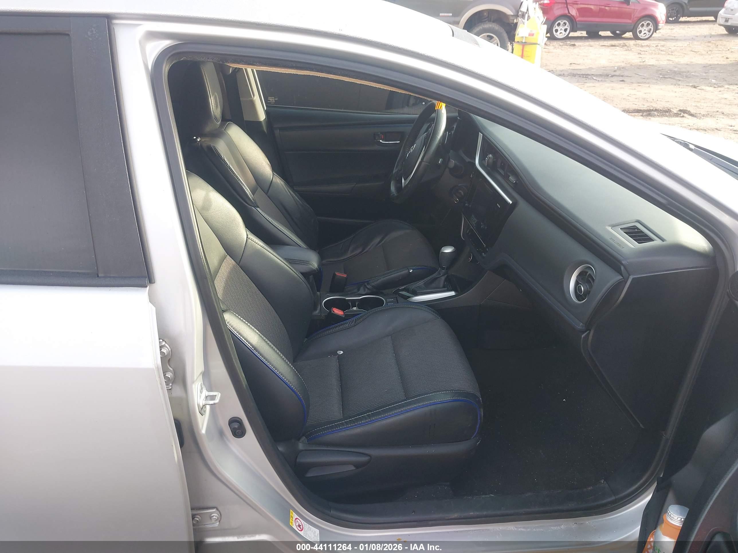 TOYOTA COROLLA image 5