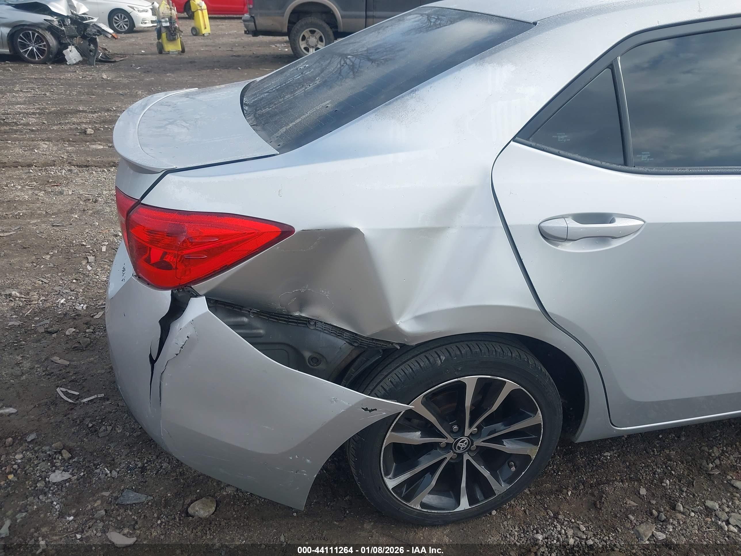 TOYOTA COROLLA image 6