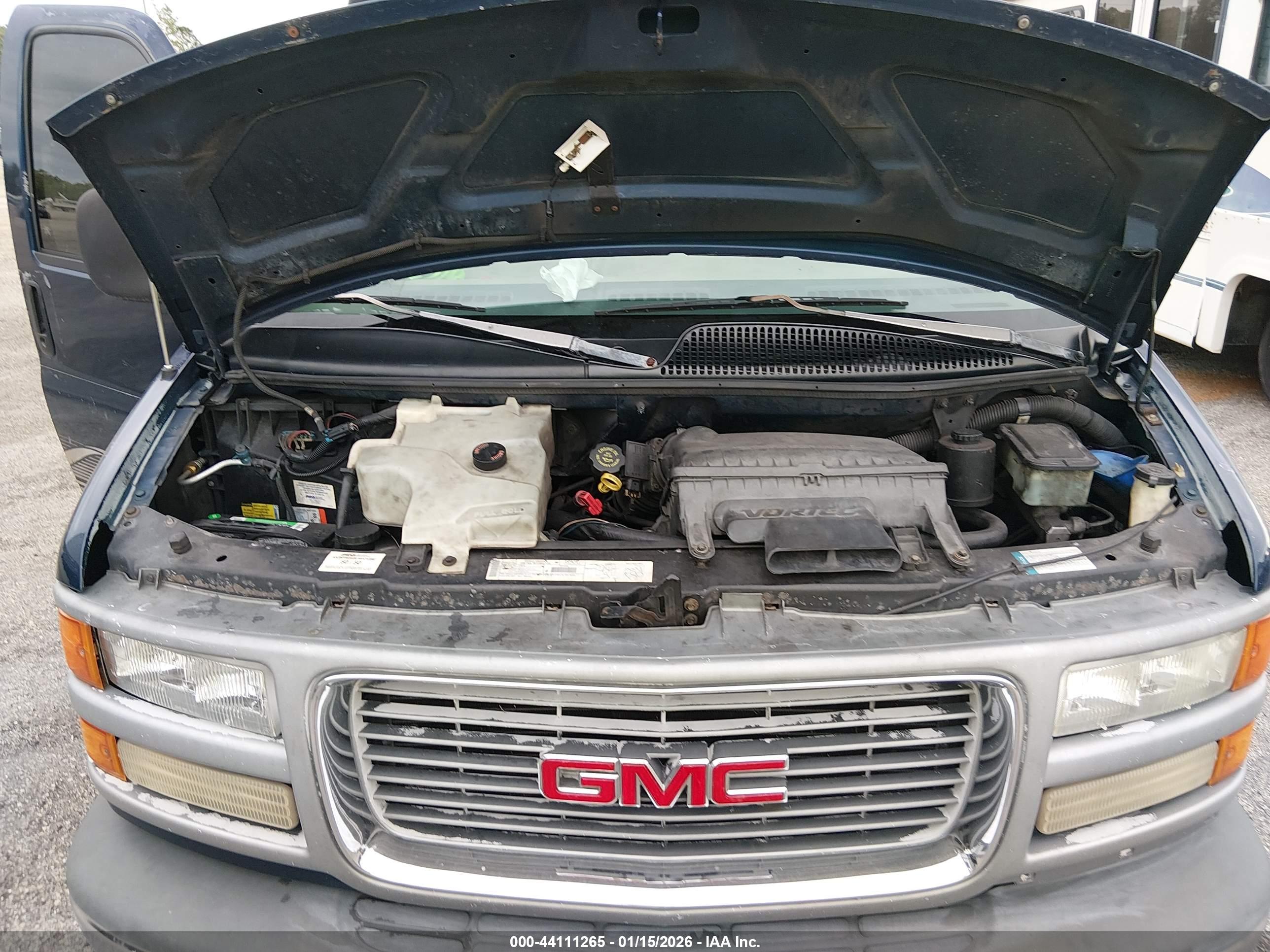 GMC SAVANA image 10