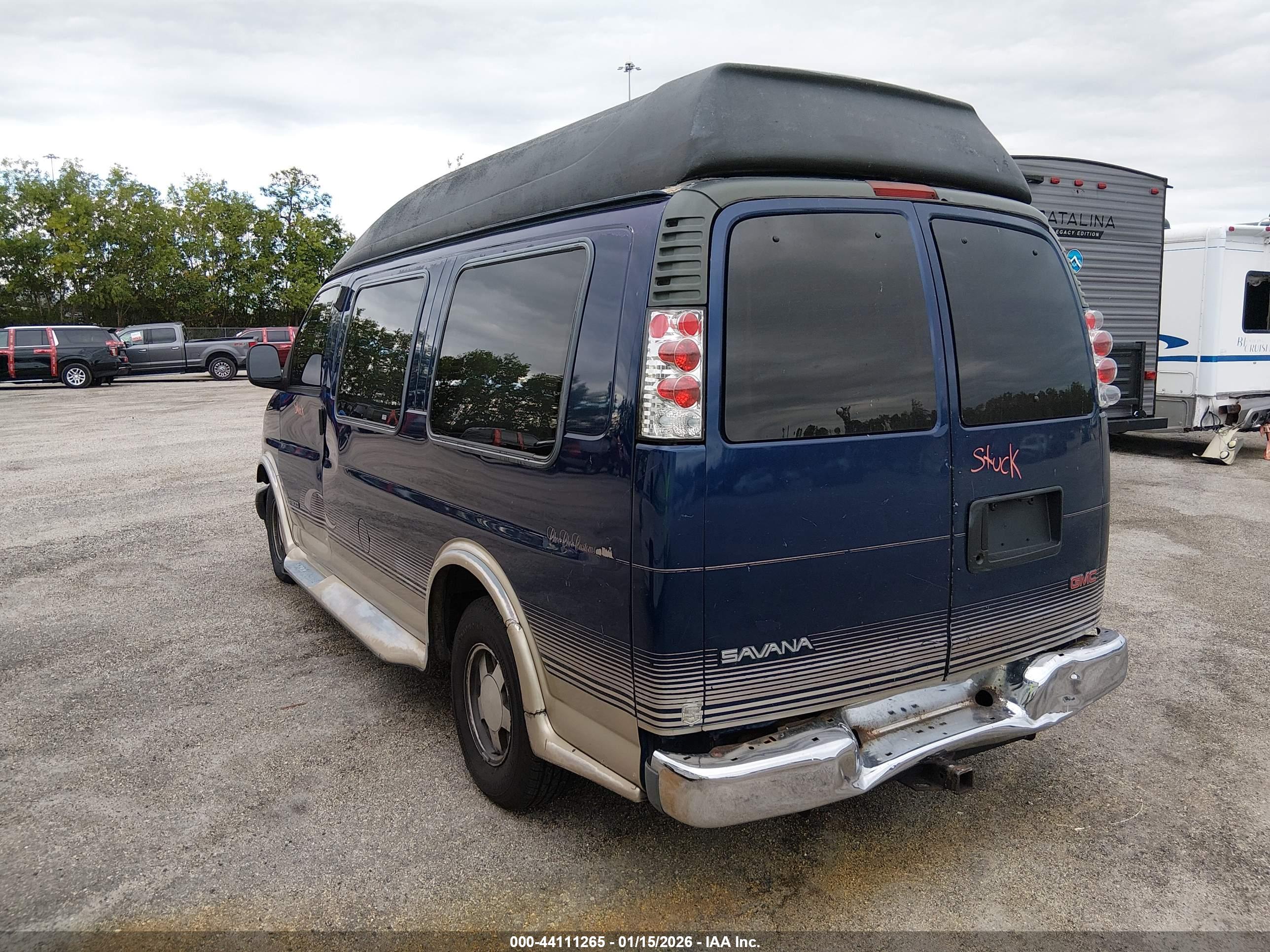 GMC SAVANA image 3