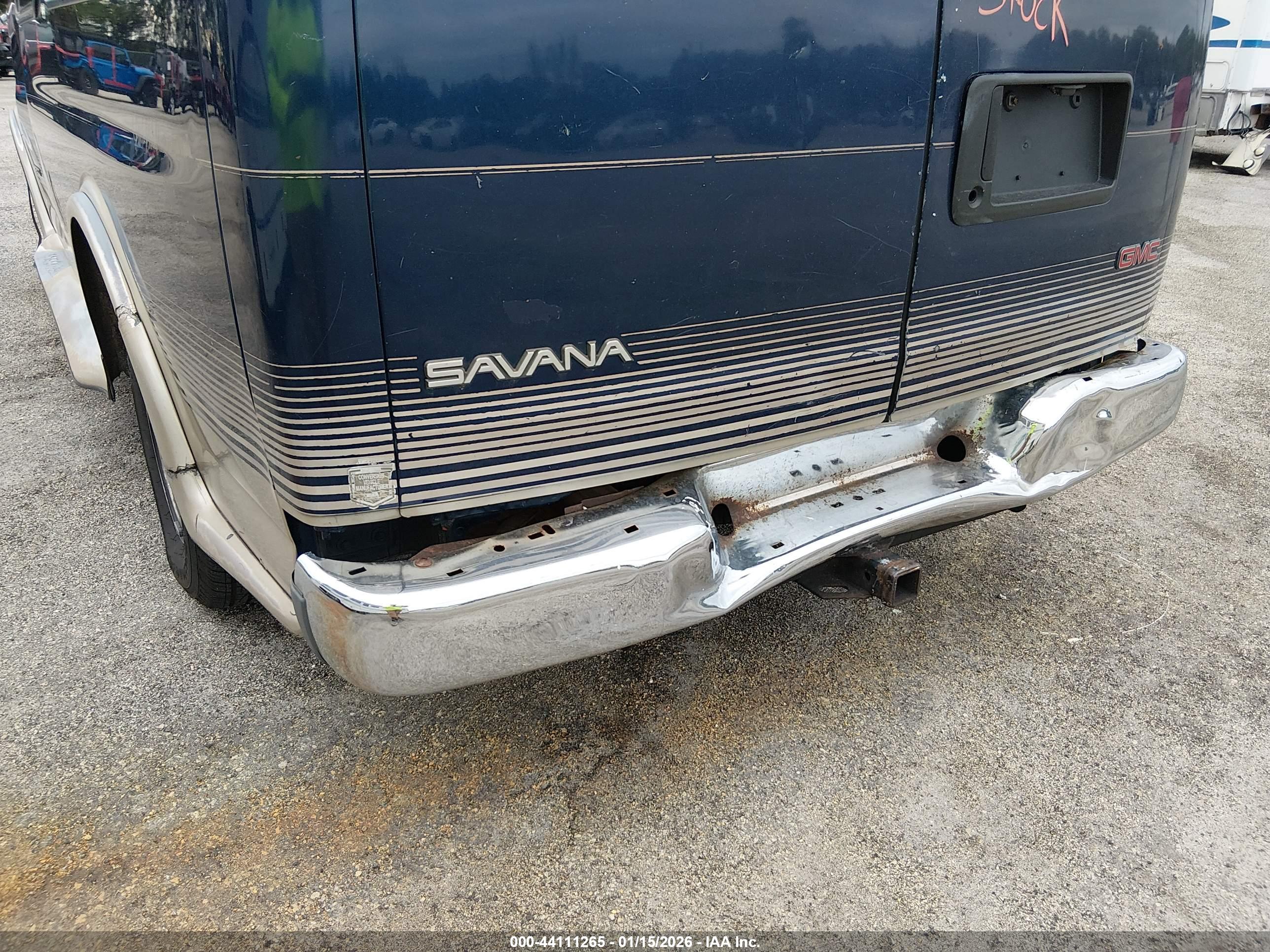 GMC SAVANA image 6