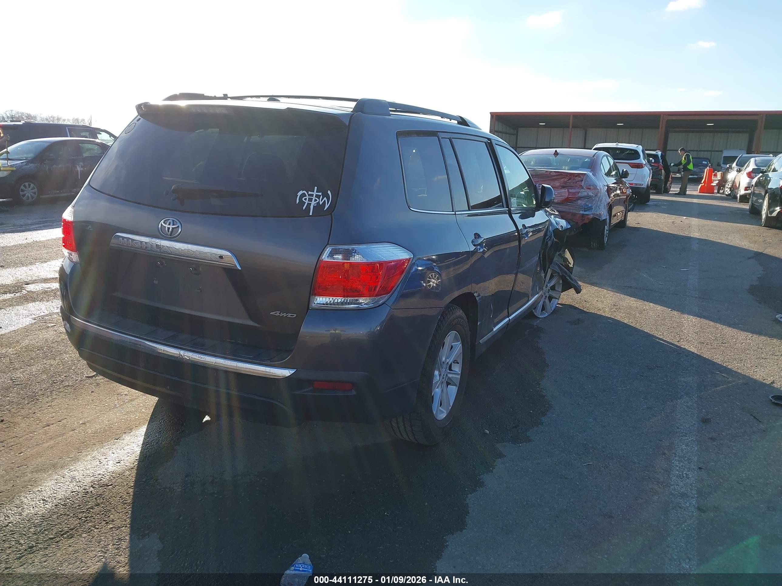 TOYOTA HIGHLANDER image 4