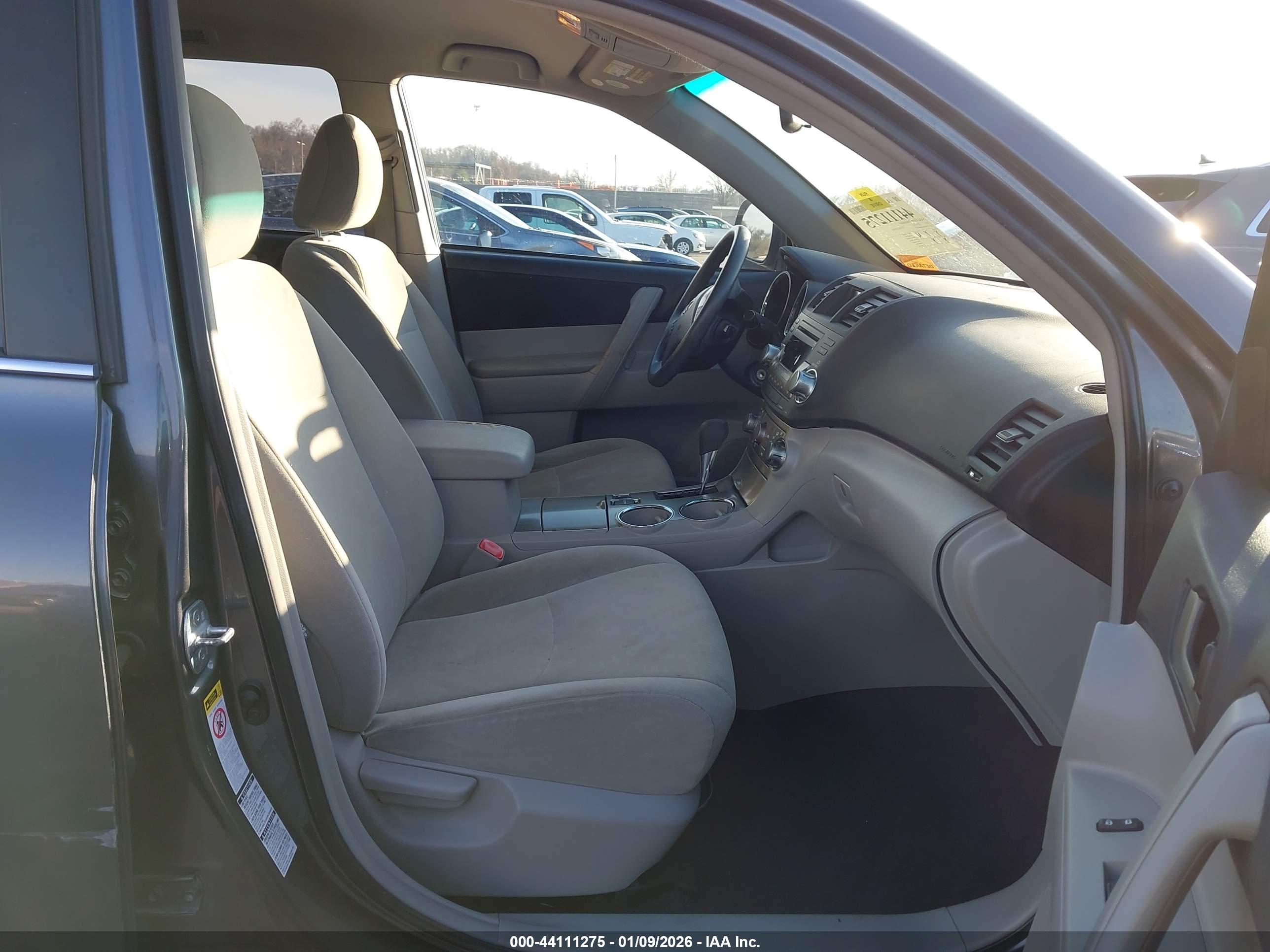 TOYOTA HIGHLANDER image 5