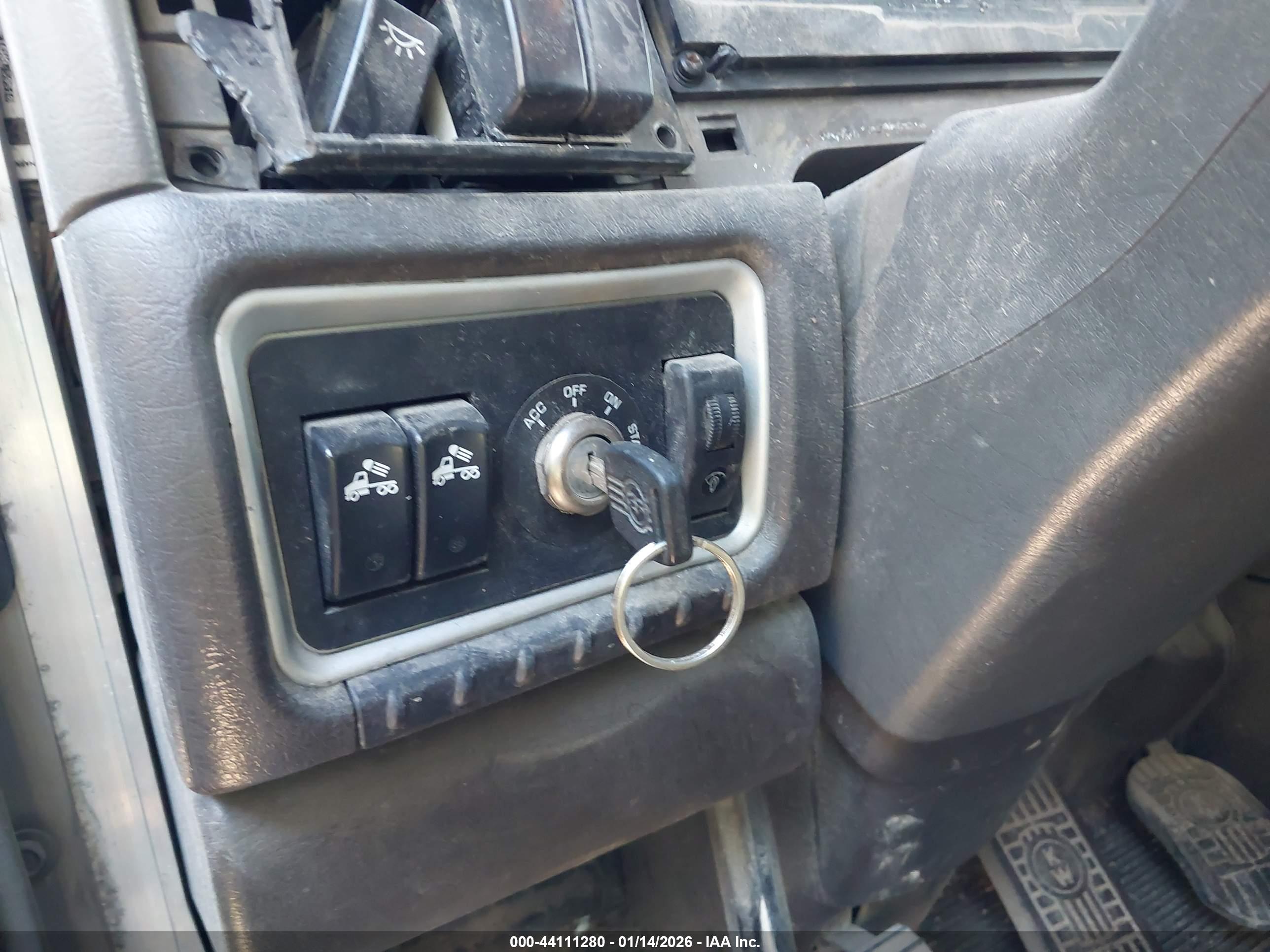 KENWORTH CONSTRUCTION image 11