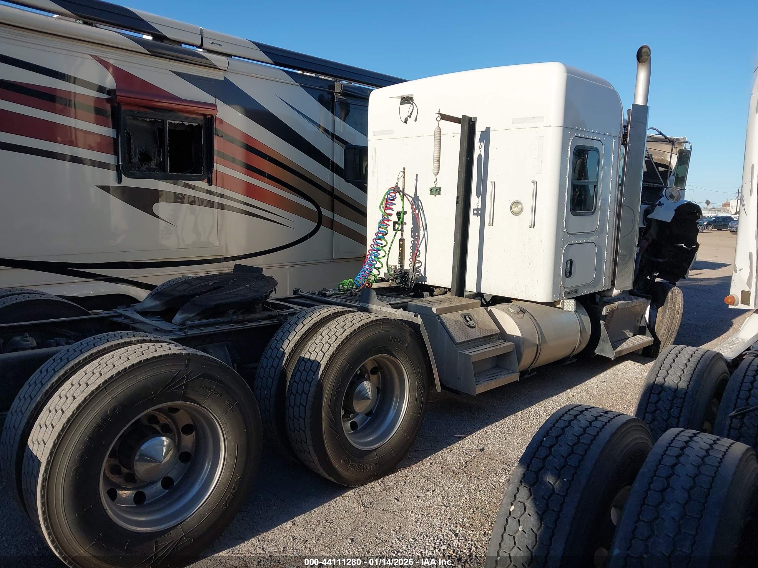 KENWORTH CONSTRUCTION image 4