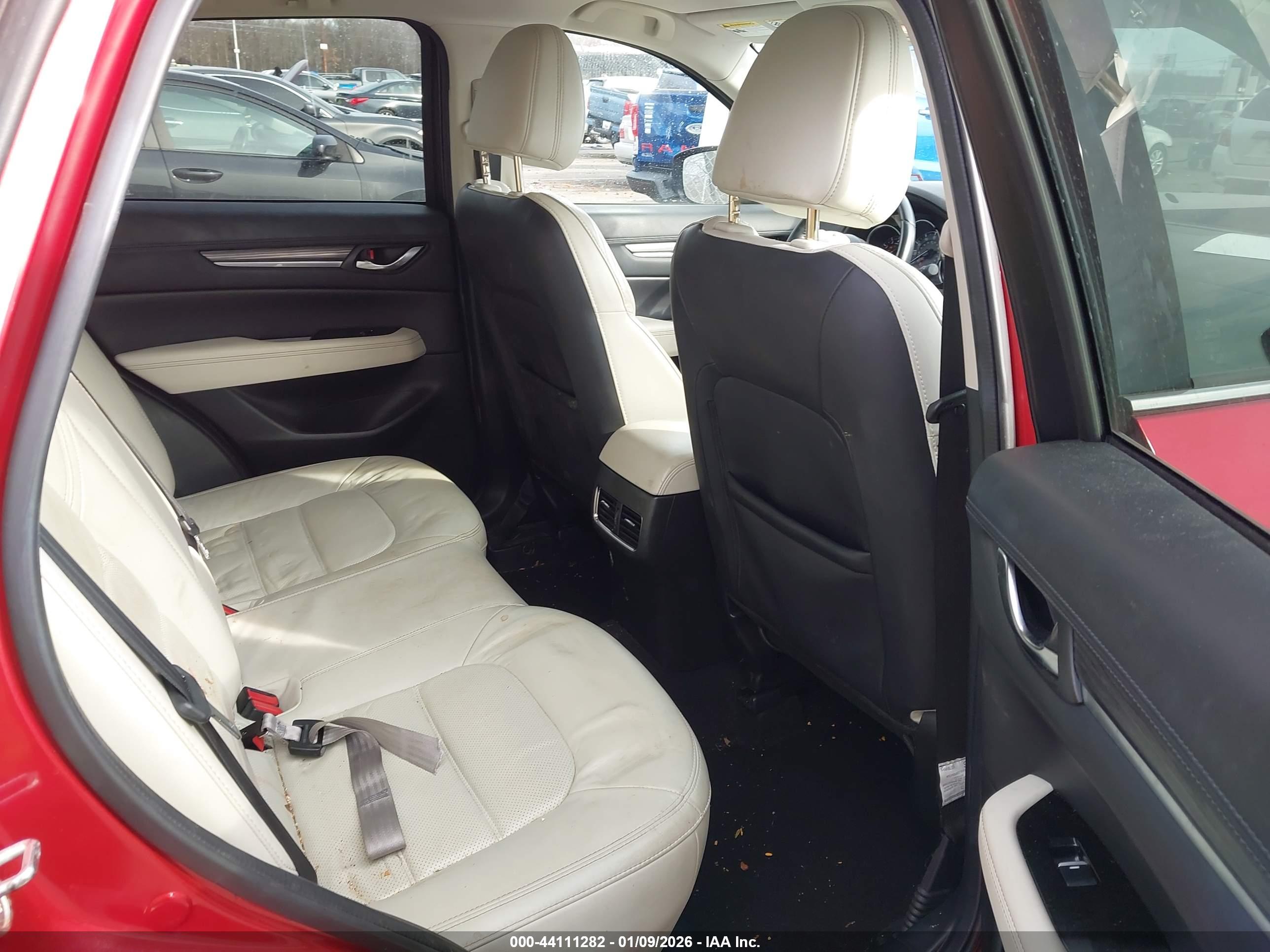 MAZDA CX-5 image 8