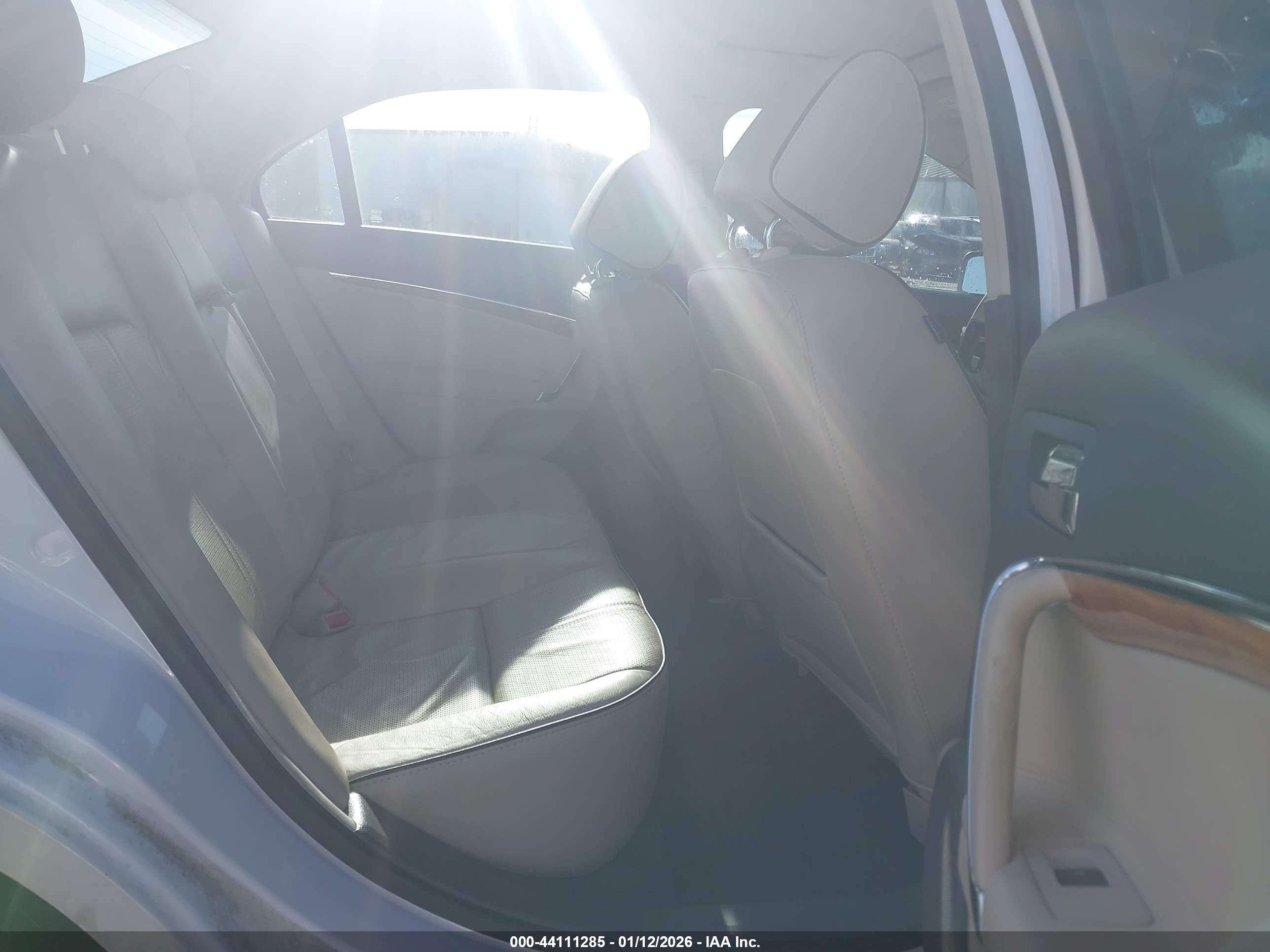 LINCOLN MKZ image 8