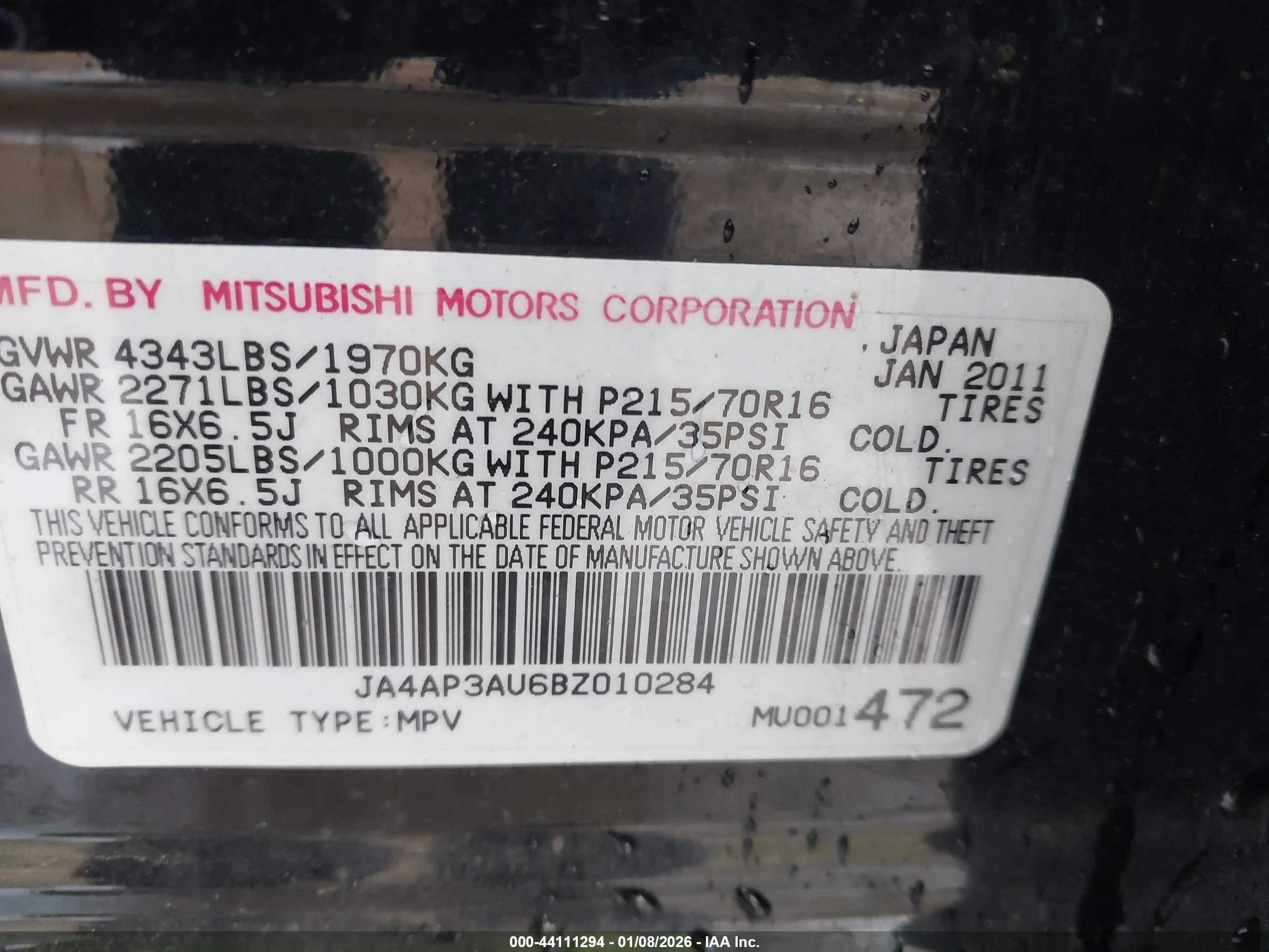 MITSUBISHI OUTLANDER image 9