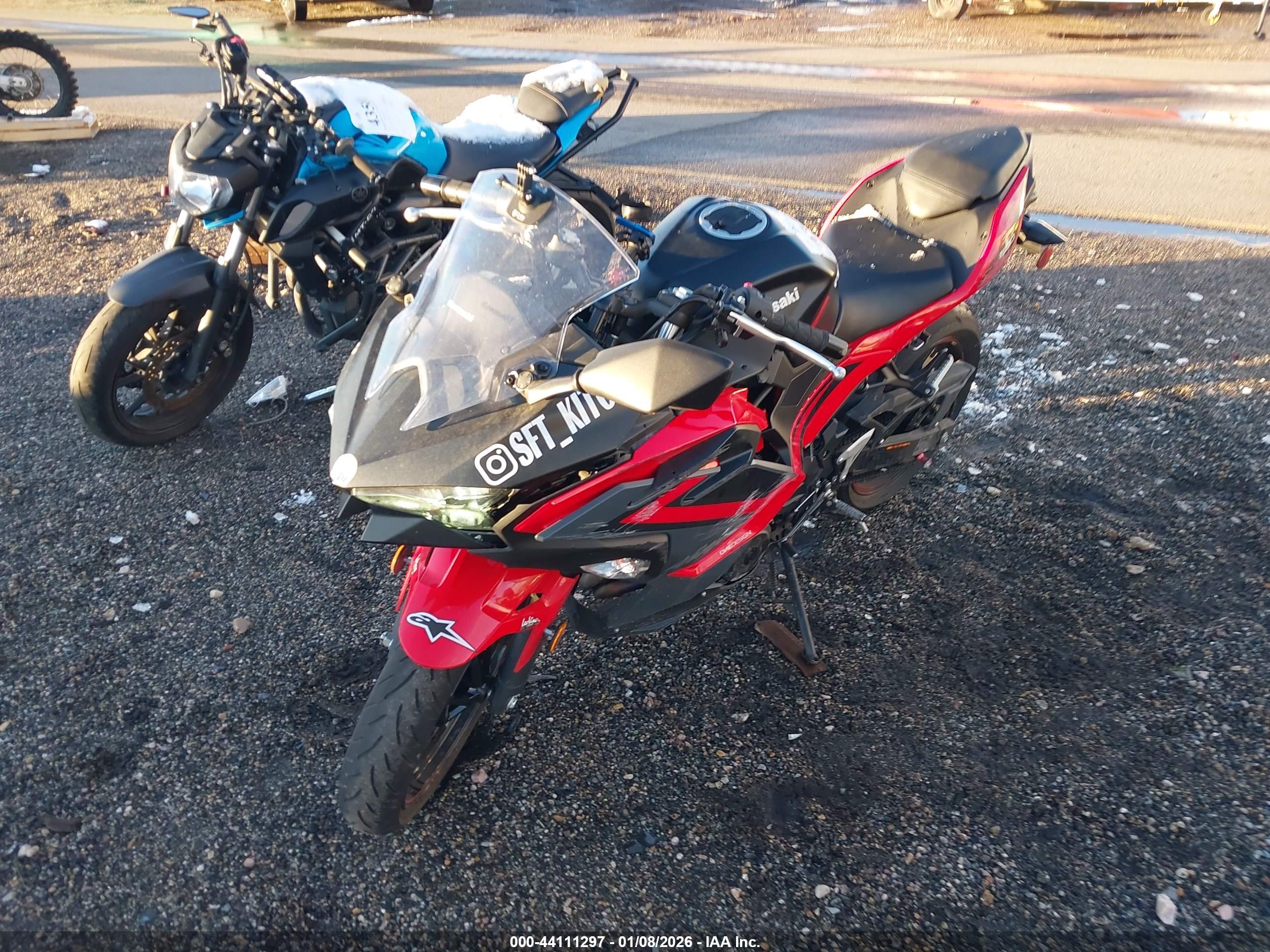 KAWASAKI EX500 image 2