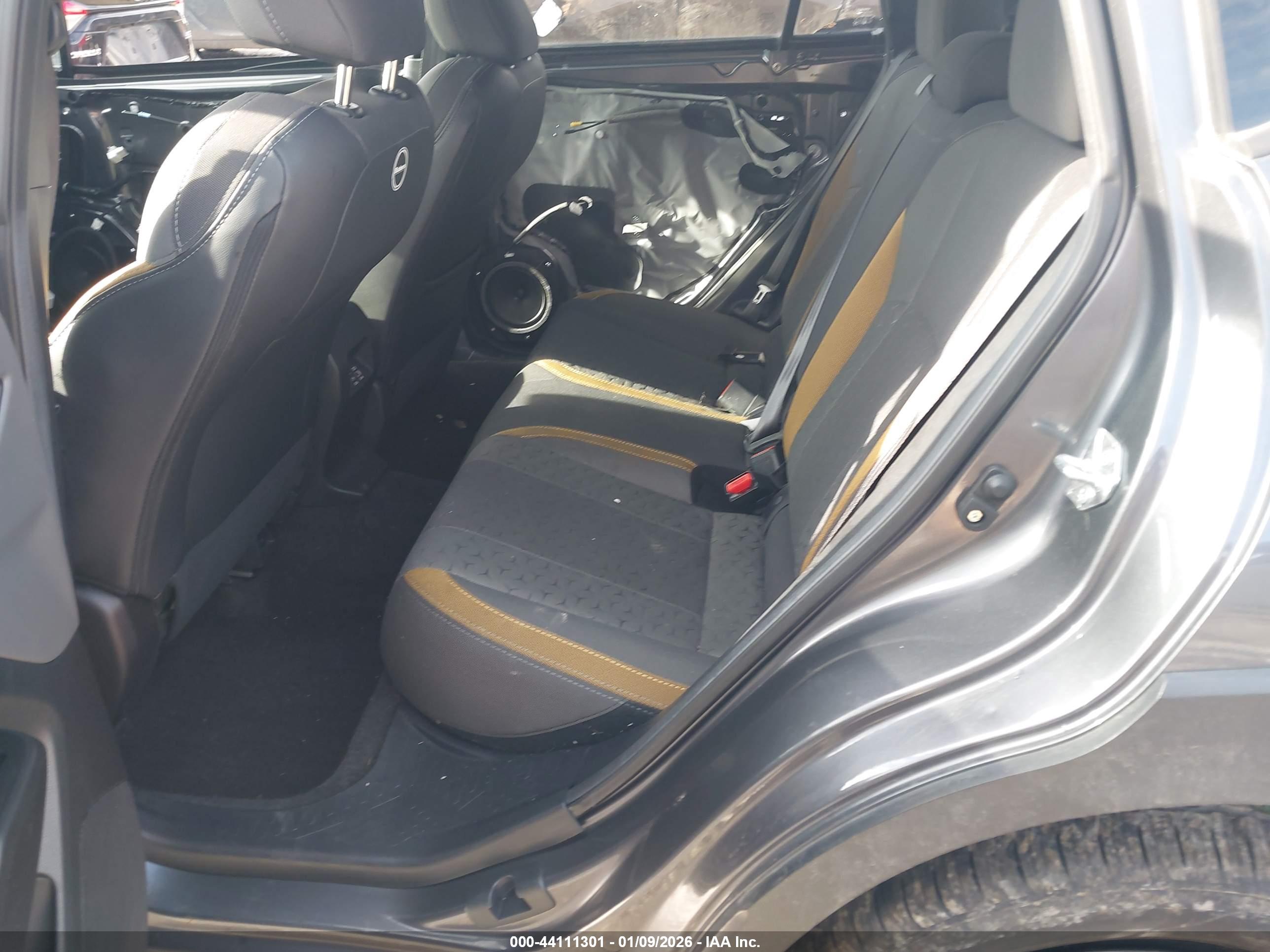 SUBARU CROSSTREK image 8