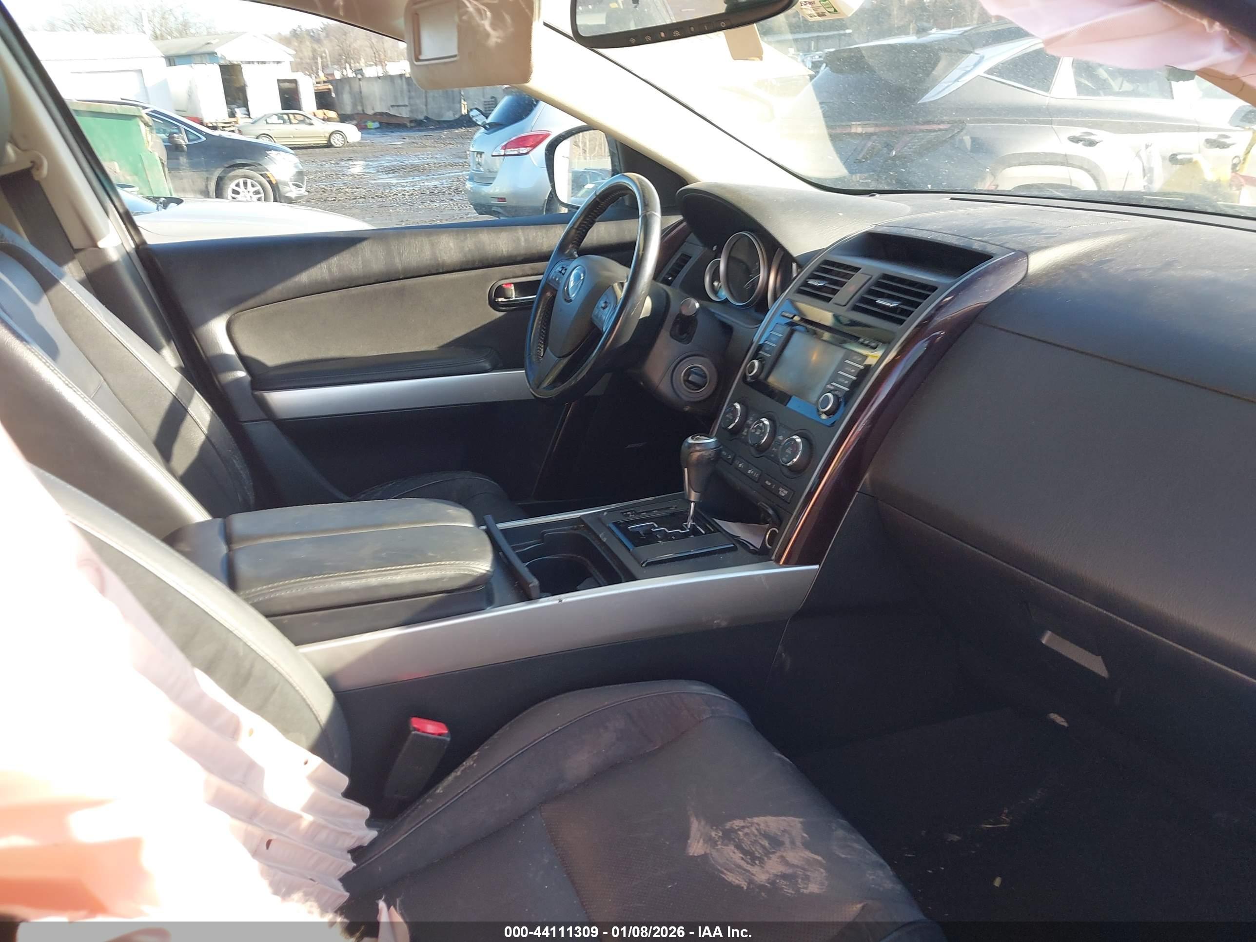 MAZDA CX-9 image 5