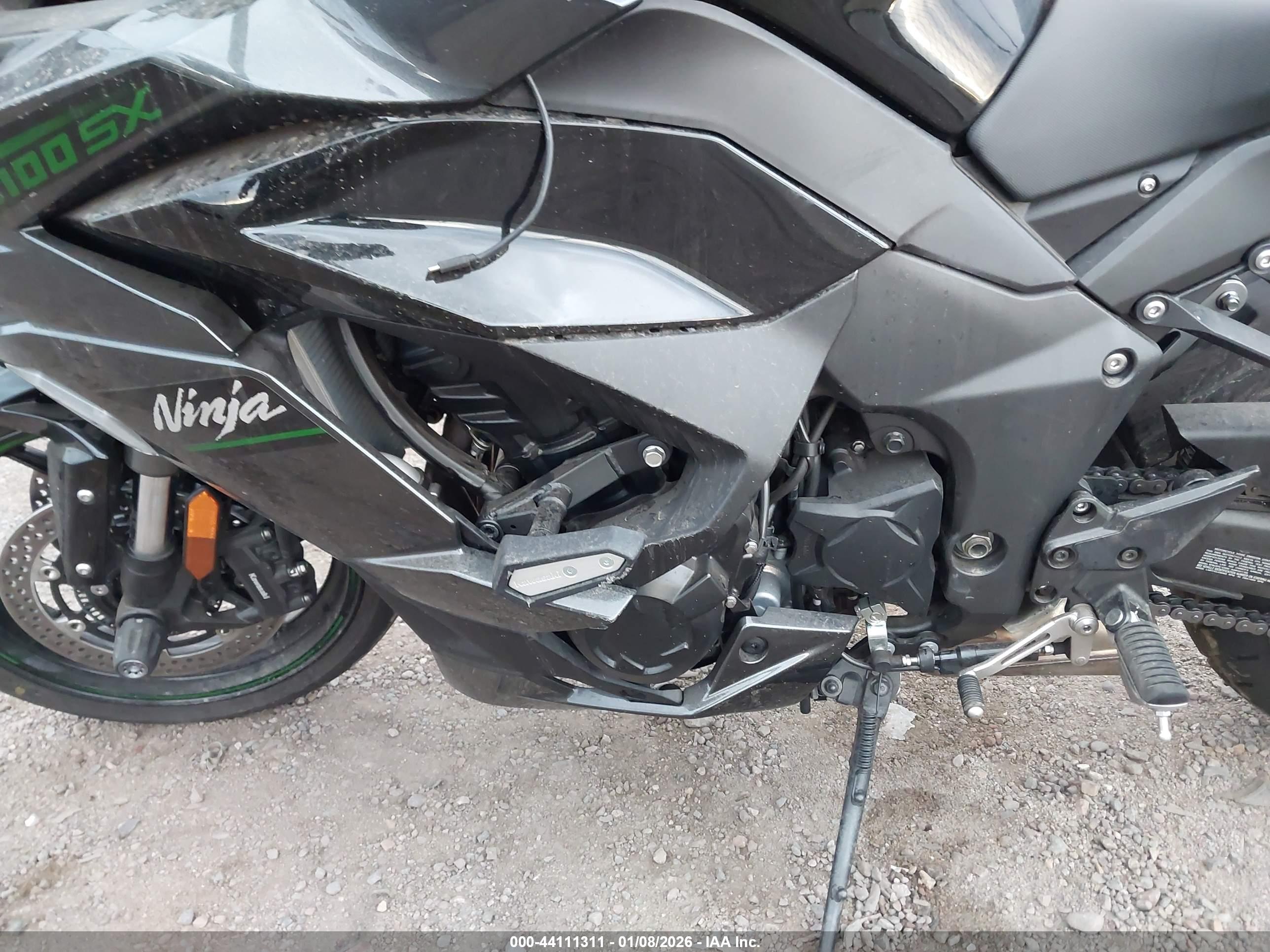 KAWASAKI ZX1100 image 9