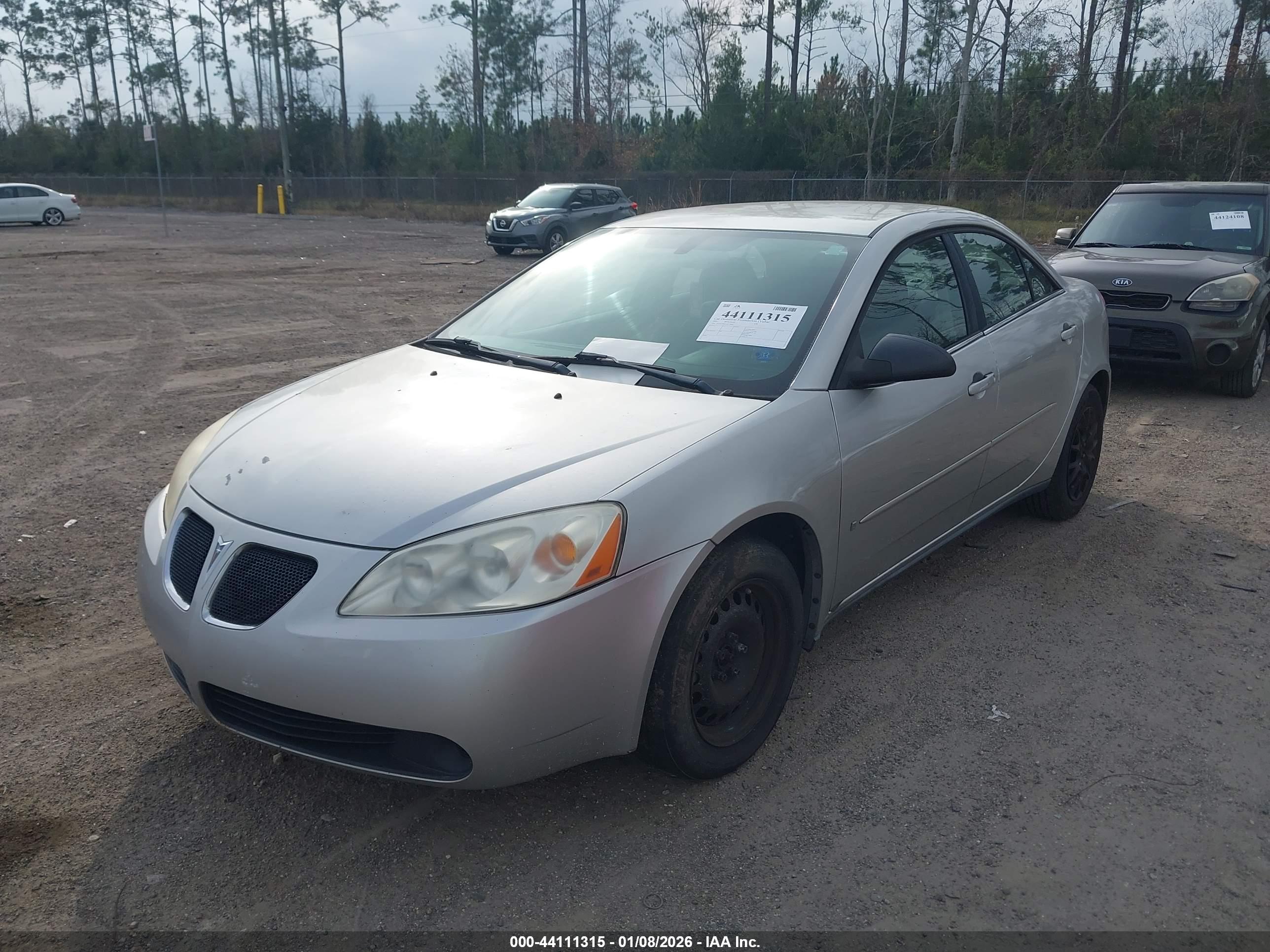 PONTIAC G6 image 2