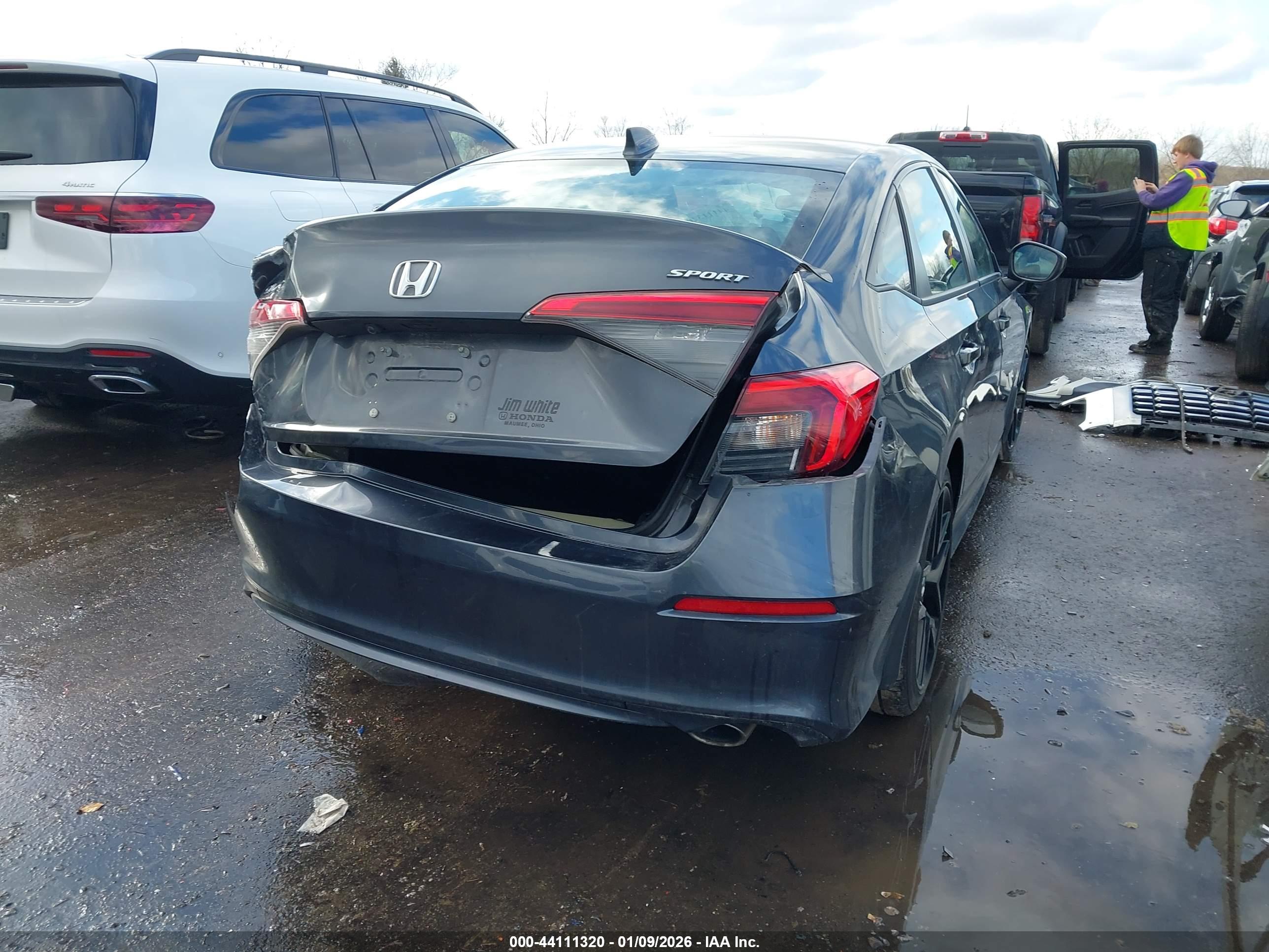 HONDA CIVIC image 4