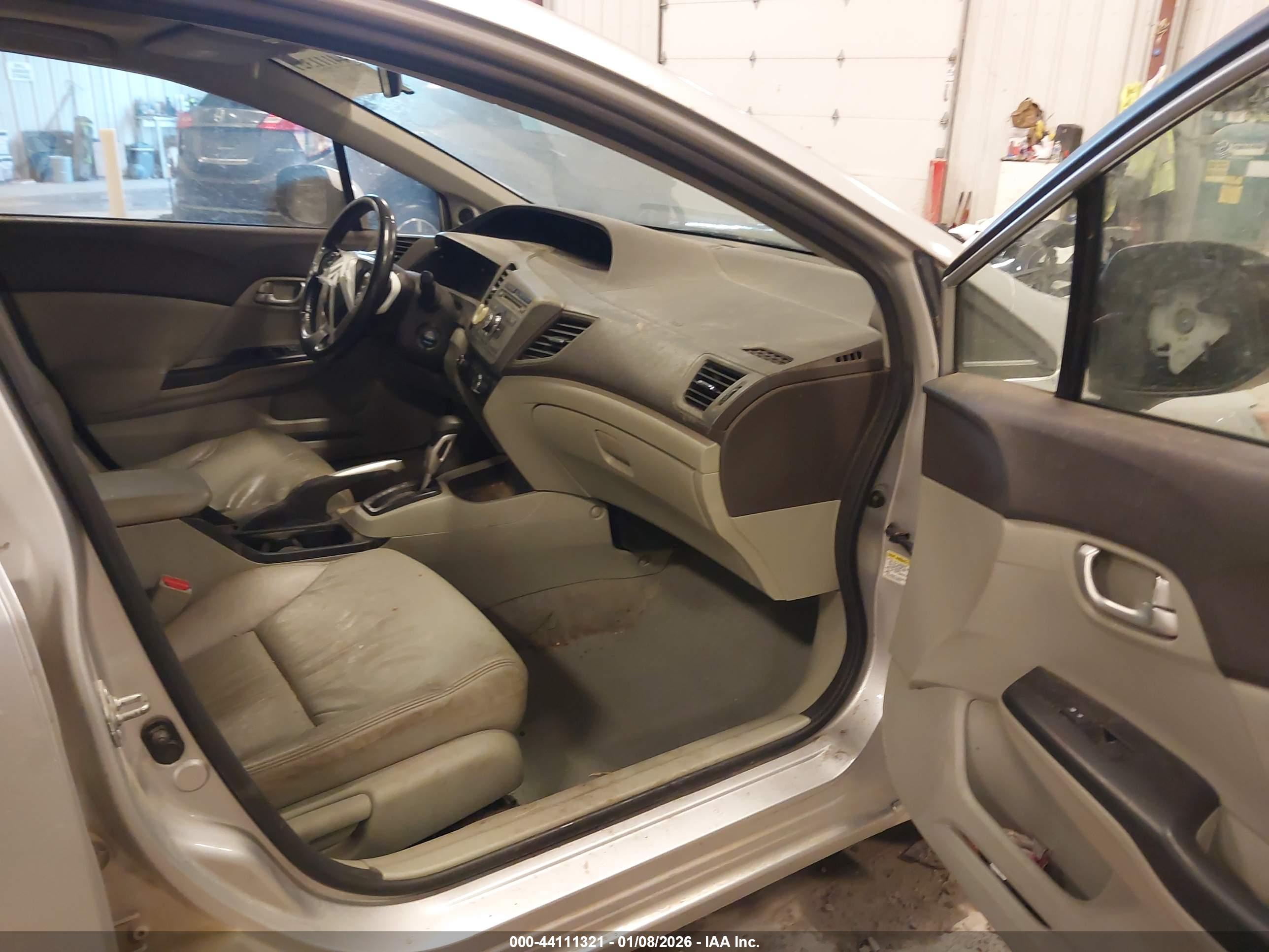 HONDA CIVIC image 5
