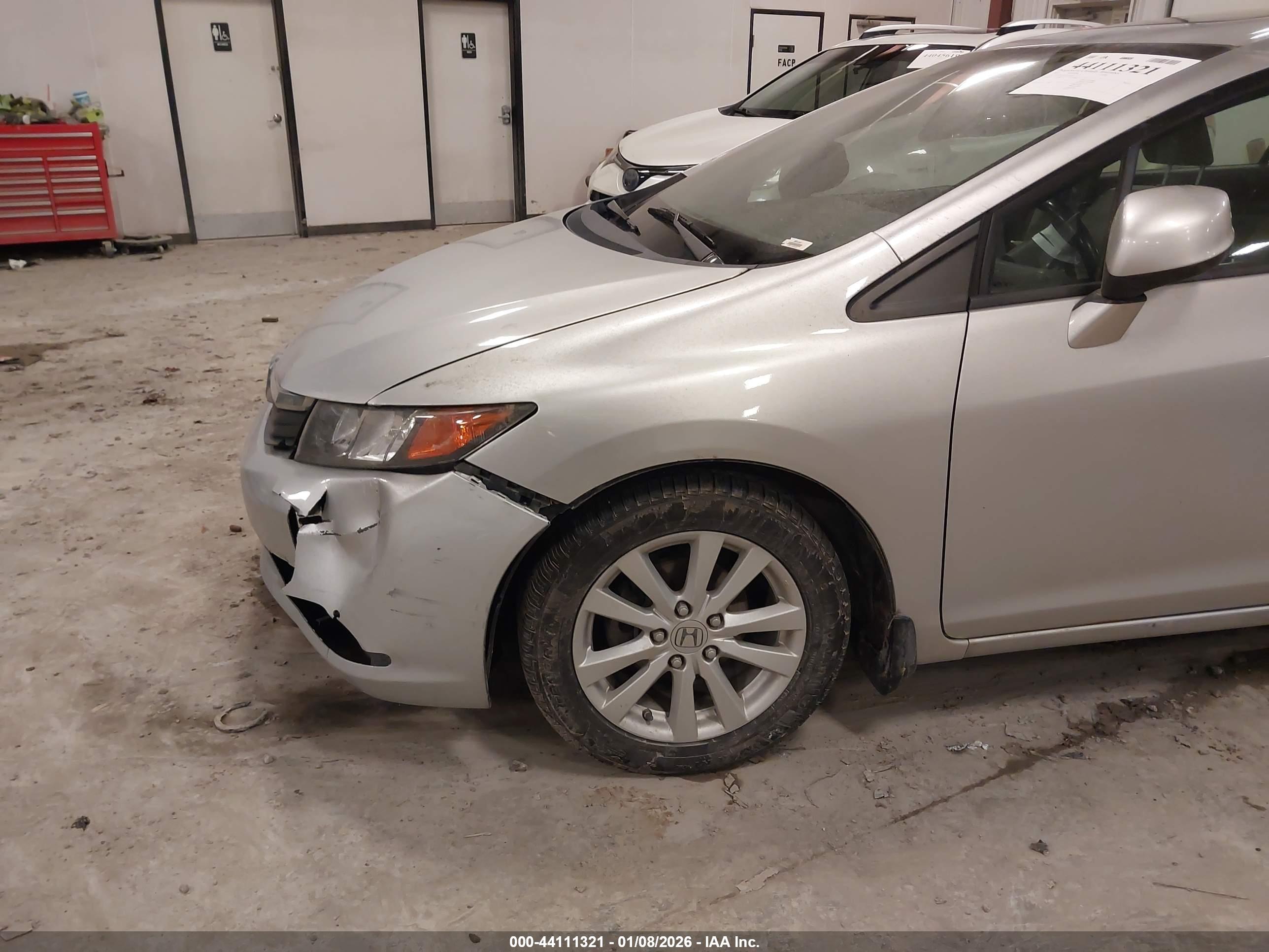 HONDA CIVIC image 6