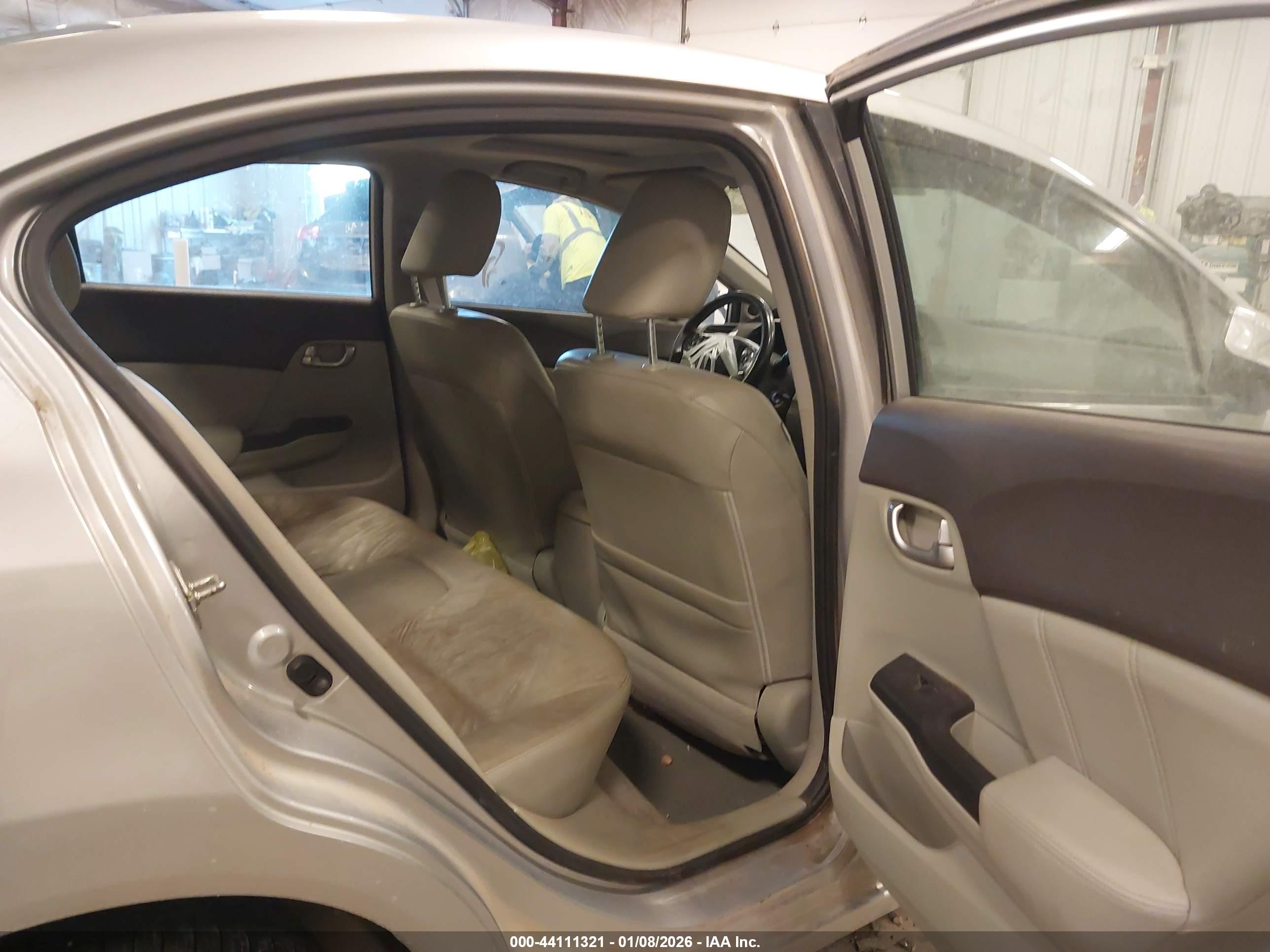 HONDA CIVIC image 8