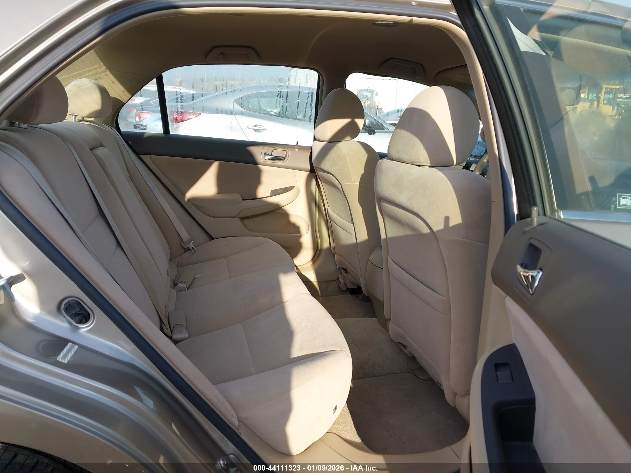 HONDA ACCORD image 8