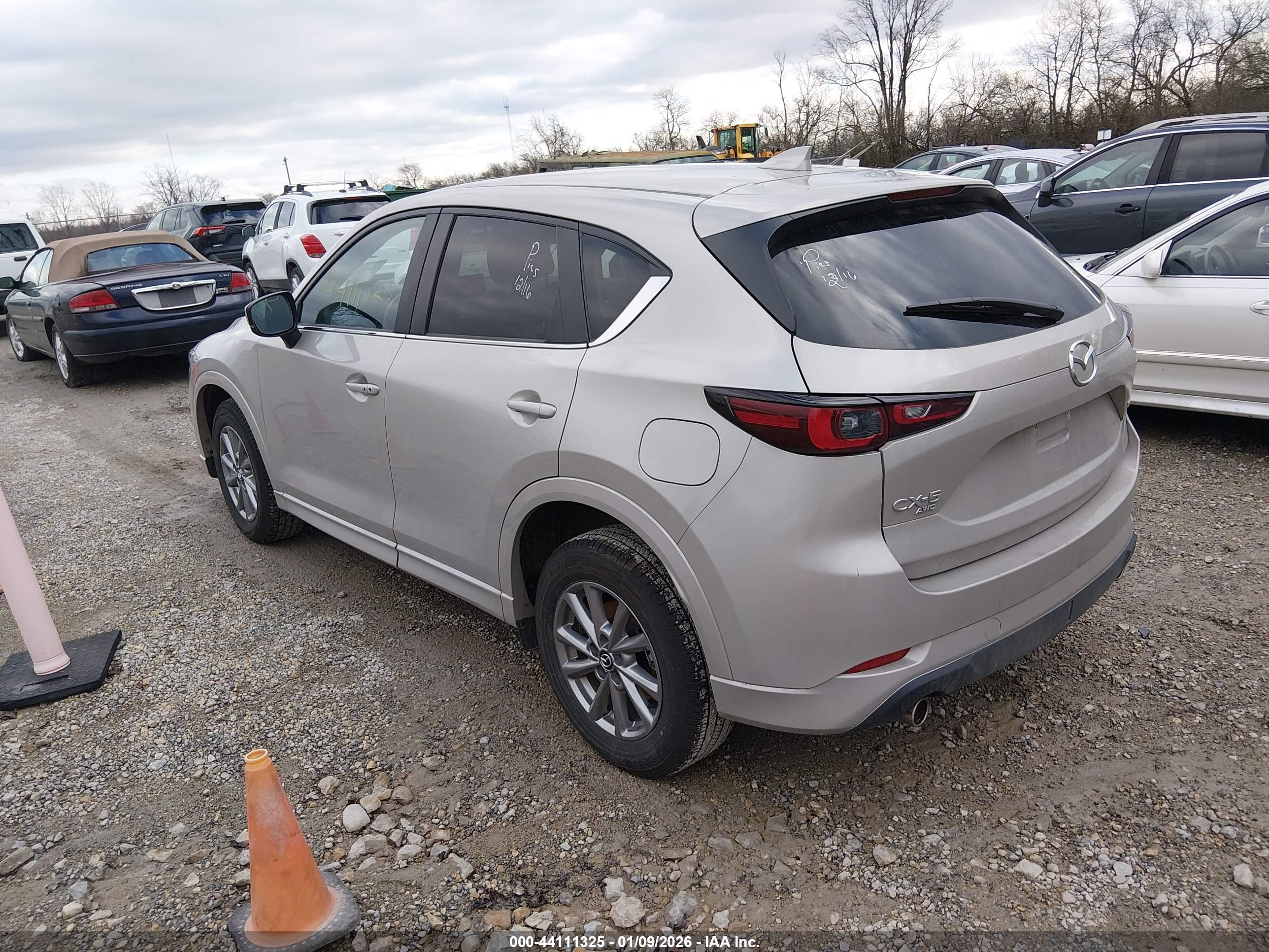 MAZDA CX-5 image 3