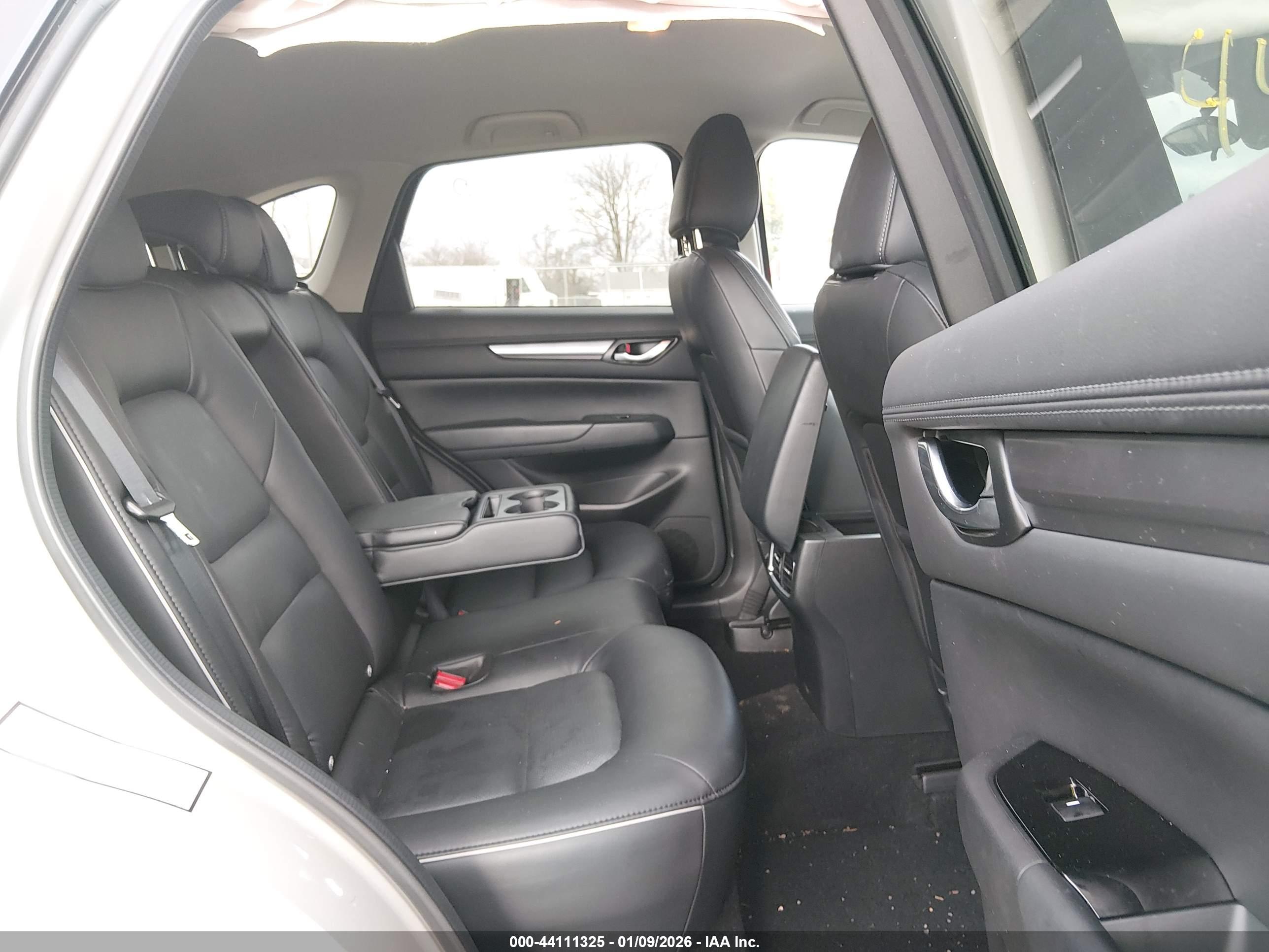 MAZDA CX-5 image 8