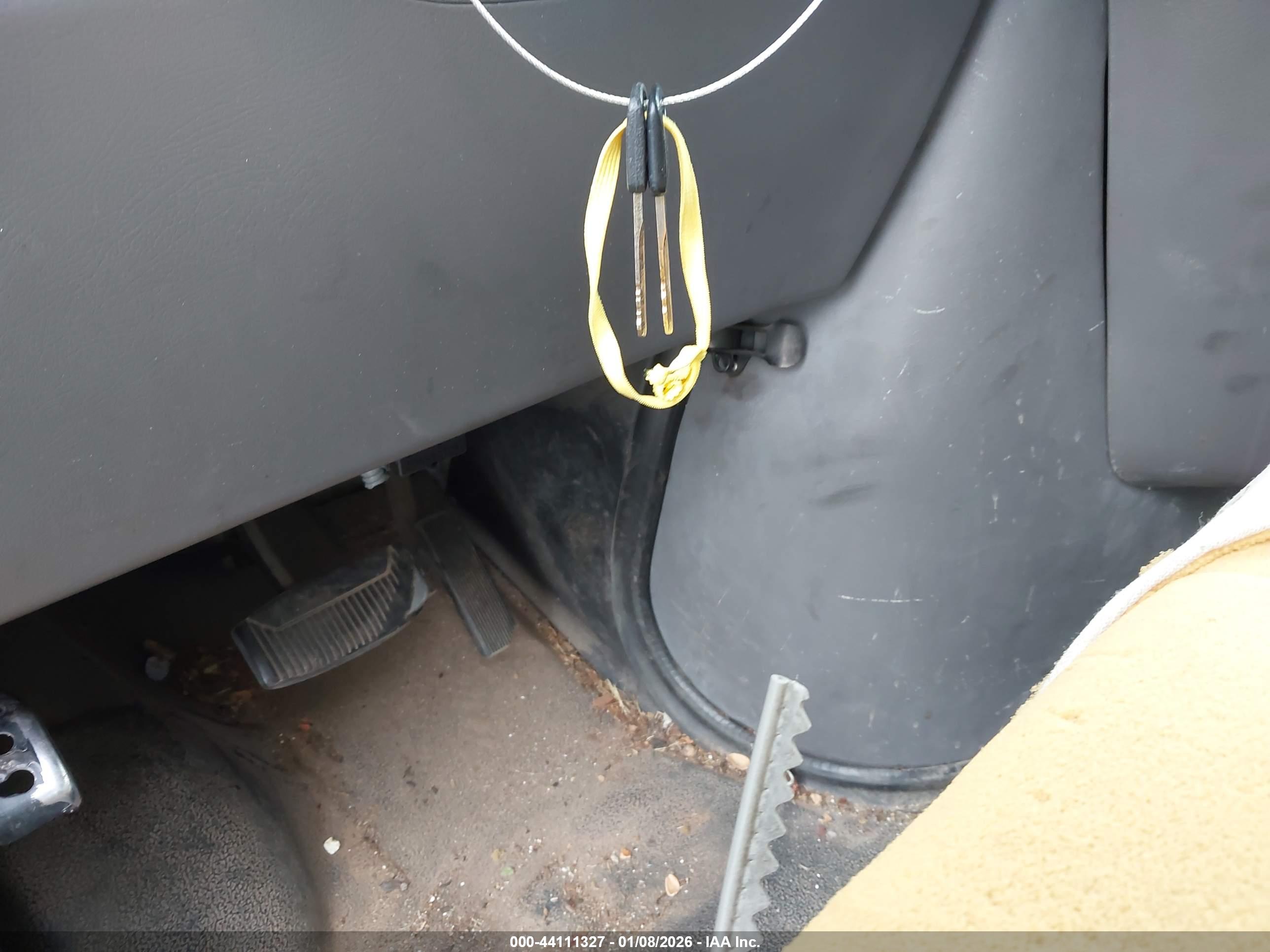 FORD E-250 image 11