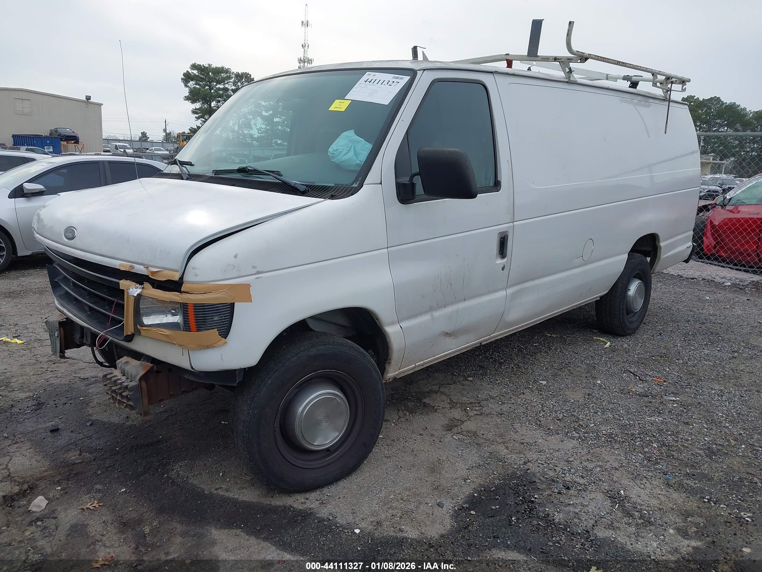 FORD E-250 image 2