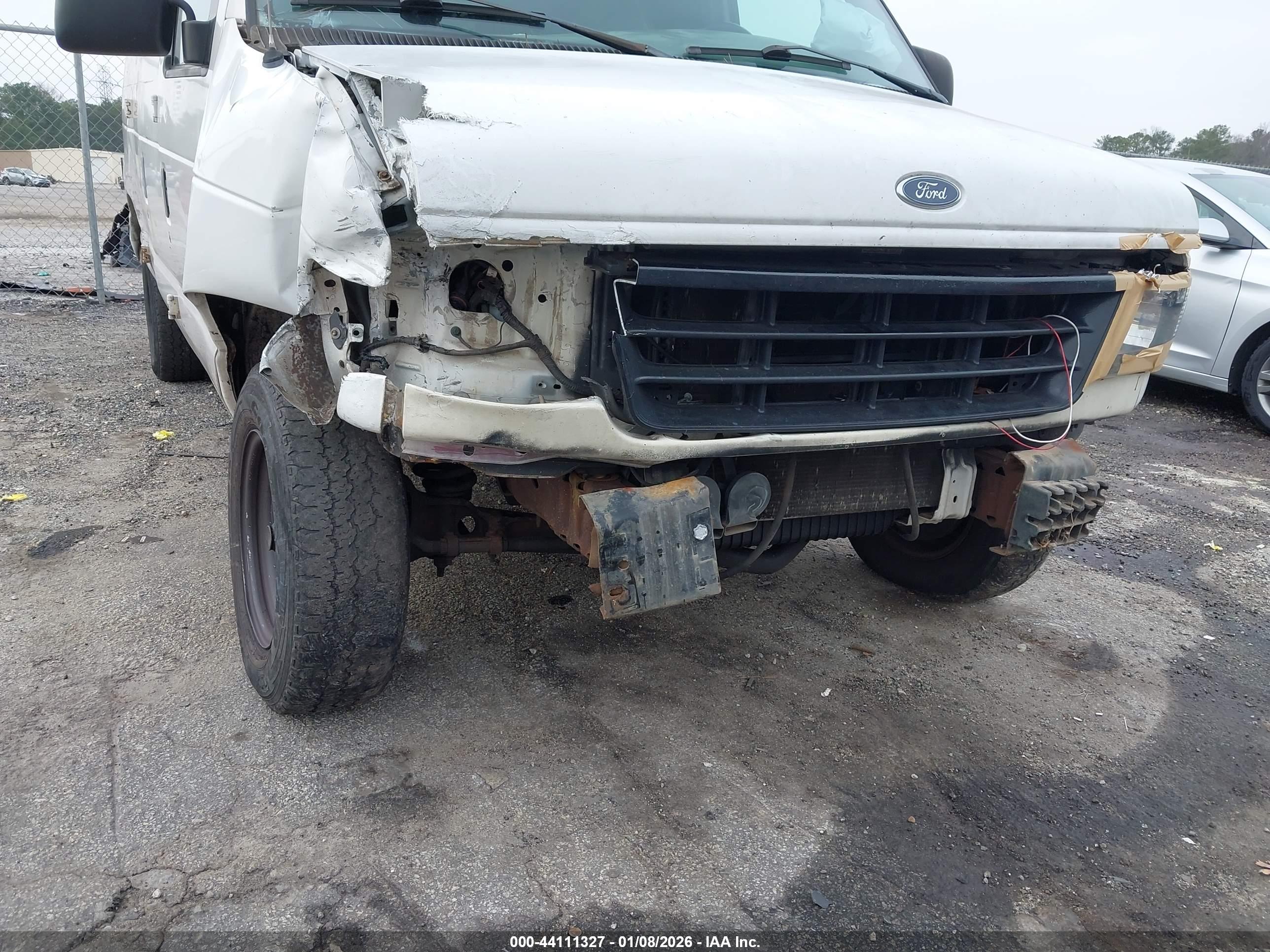 FORD E-250 image 6